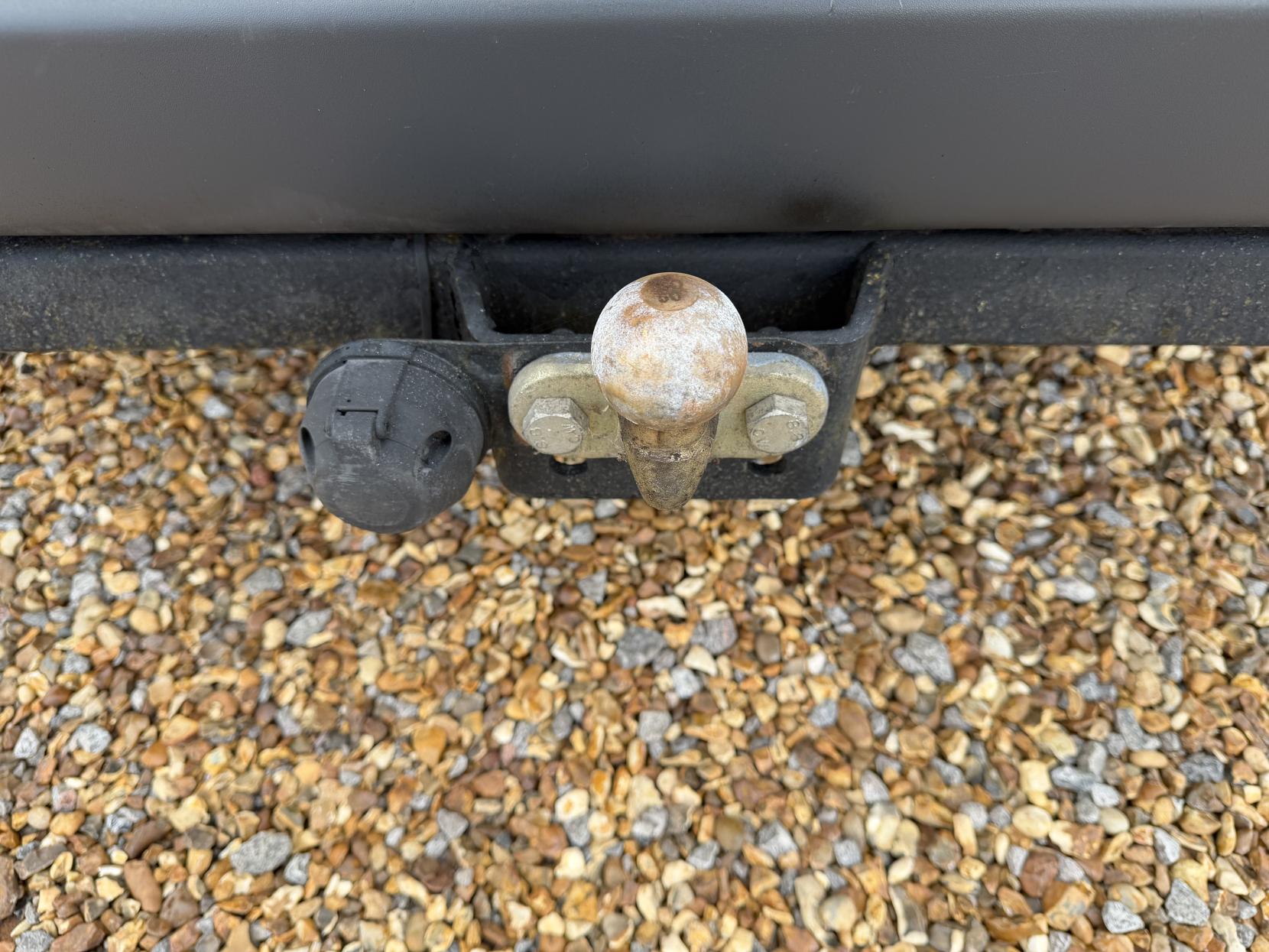 Mercedes-Benz Vito 2.1 110 CDi BlueEFFICIENCY Shuttle Minibus 5dr Diesel Manual L1 (198 g/km, 95 bhp)