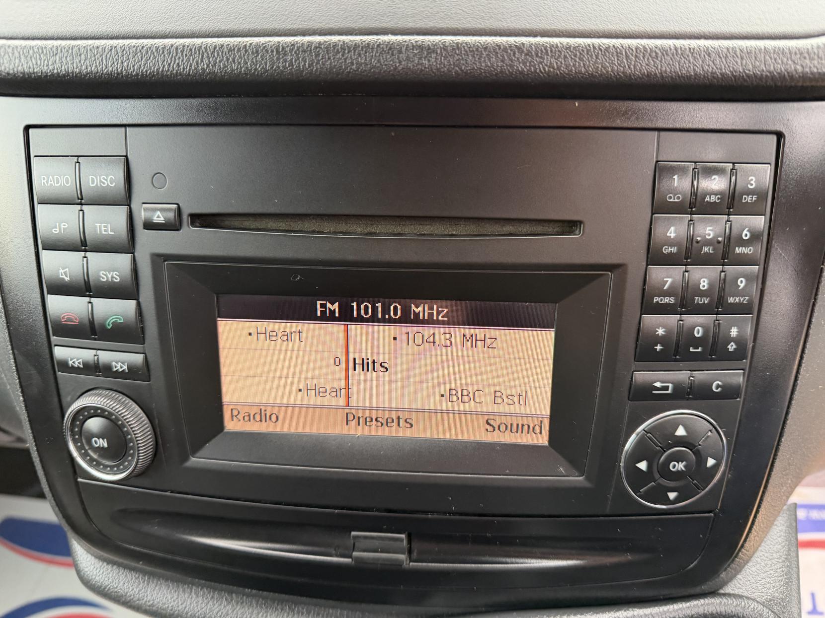 Mercedes-Benz Vito 2.1 110 CDi BlueEFFICIENCY Shuttle Minibus 5dr Diesel Manual L1 (198 g/km, 95 bhp)