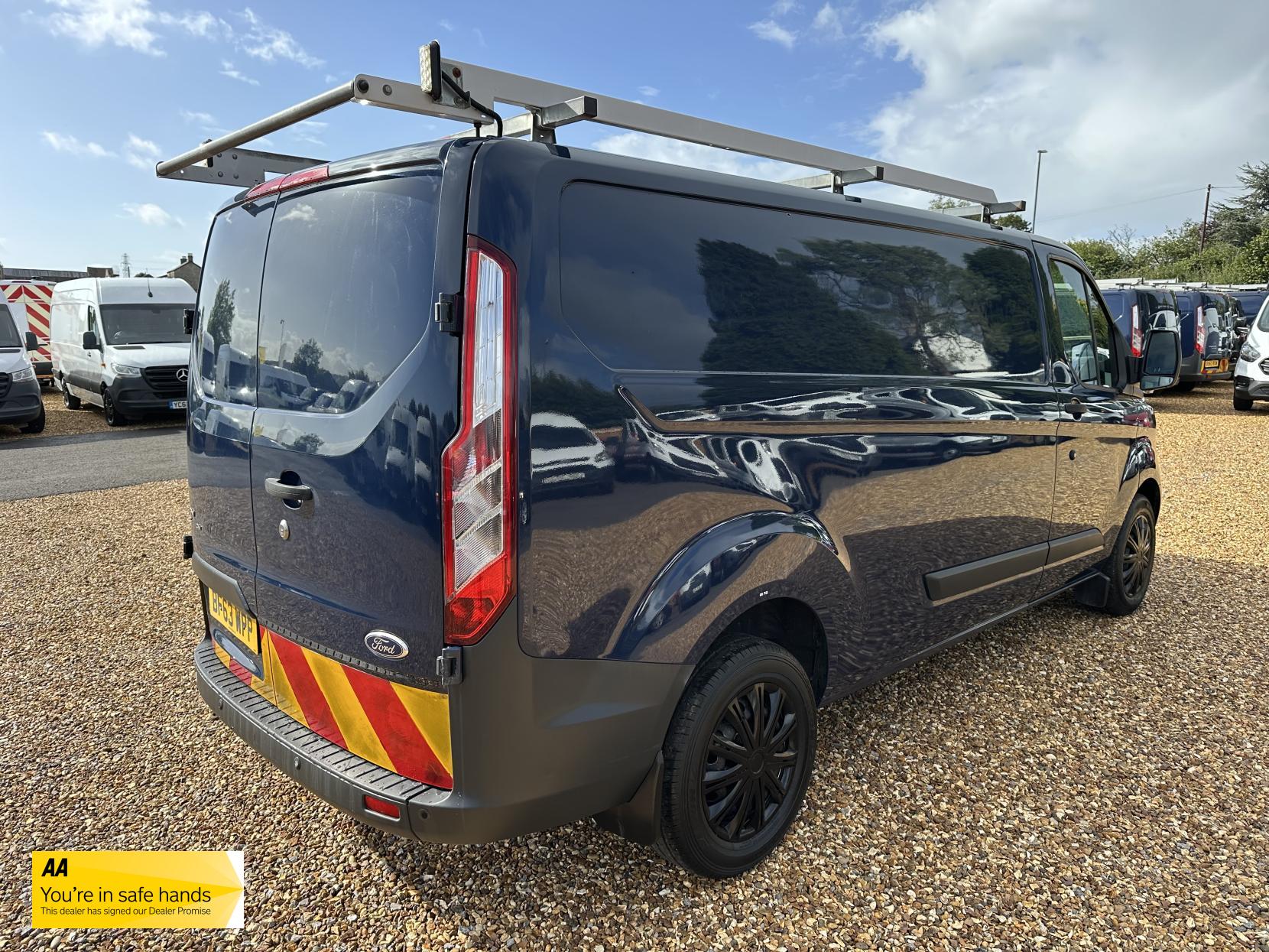 Ford Transit Custom 2.2 TDCi 330 Trend Panel Van 5dr Diesel Manual L2 H1 (197 g/km, 123 bhp)