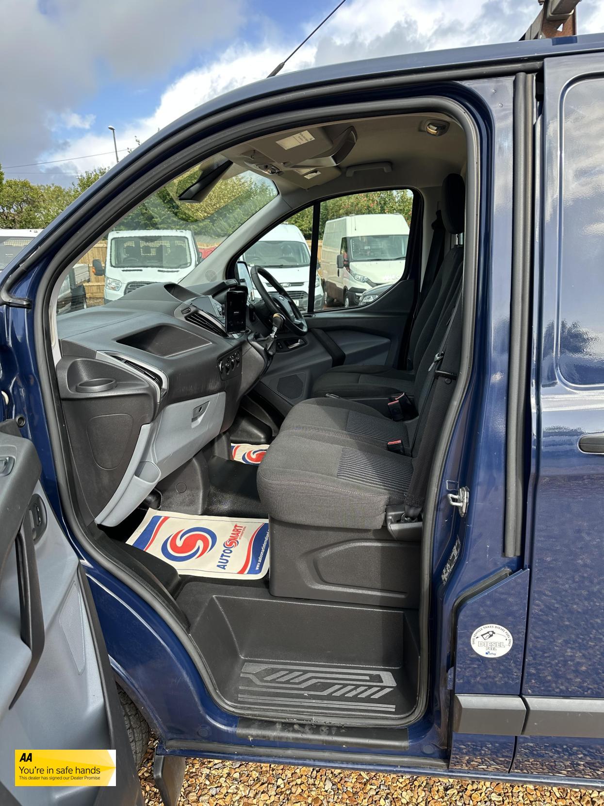 Ford Transit Custom 2.2 TDCi 330 Trend Panel Van 5dr Diesel Manual L2 H1 (197 g/km, 123 bhp)