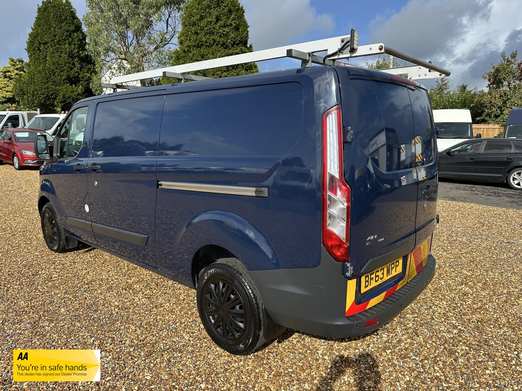 Ford Transit Custom 2.2 TDCi 330 Trend Panel Van 5dr Diesel Manual L2 H1 (197 g/km, 123 bhp)