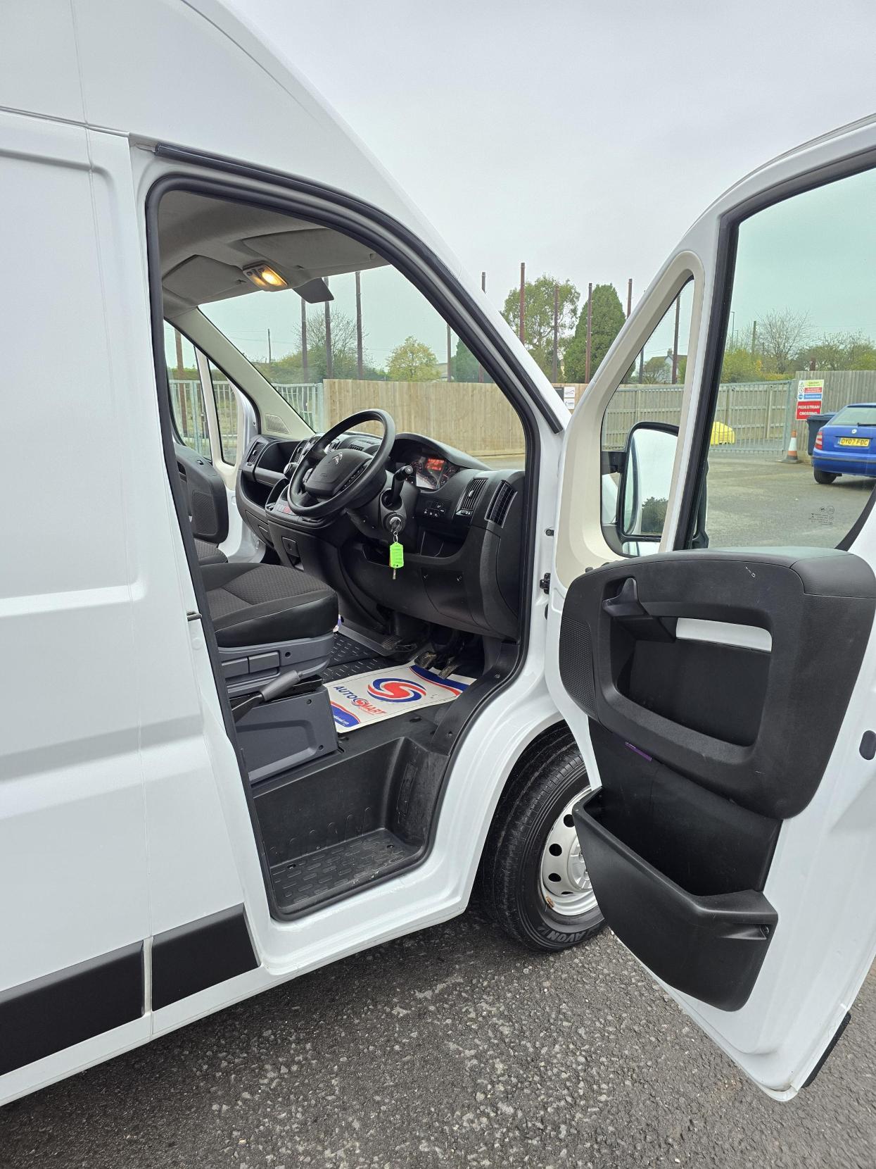 Citroen Relay 2.2 BlueHDi 35 Enterprise Panel Van 5dr Diesel Manual L3 High Roof Euro 6 (s/s) (140 ps)