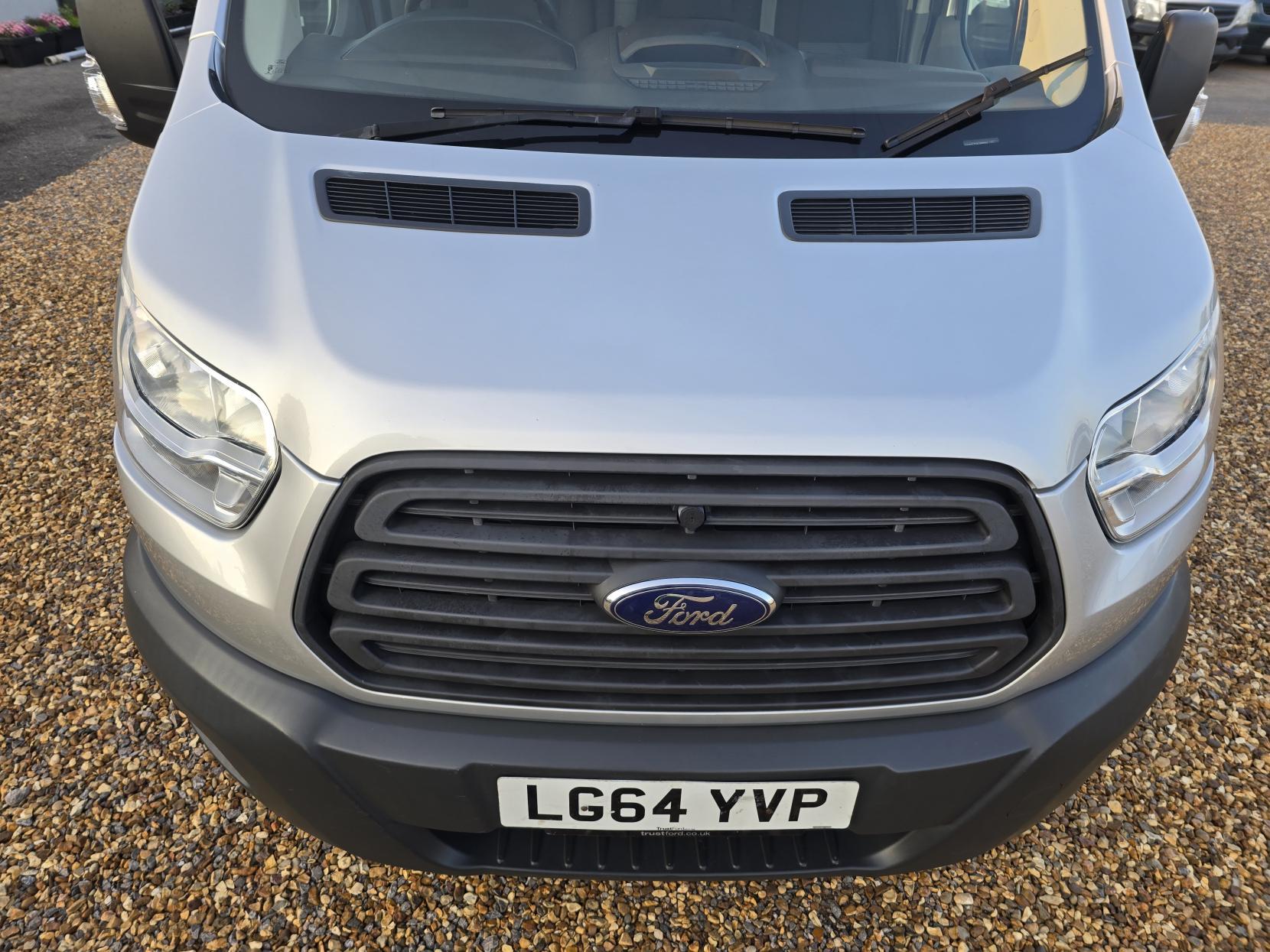 Ford Transit 2.2 TDCi 350 Panel Van 5dr Diesel Manual RWD L2 H3 Euro 5 (155 ps)