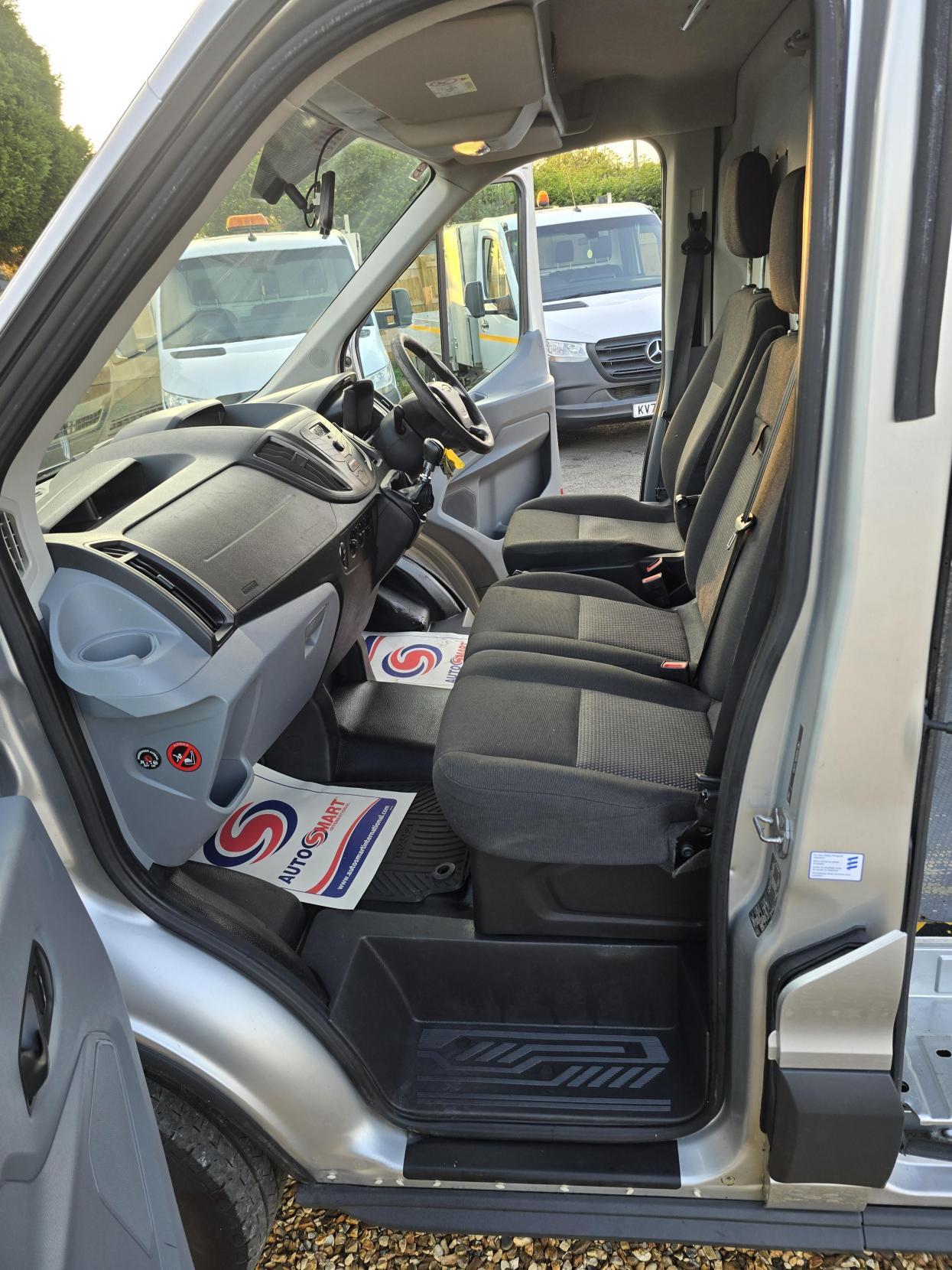 Ford Transit 2.2 TDCi 350 Panel Van 5dr Diesel Manual RWD L2 H3 Euro 5 (155 ps)