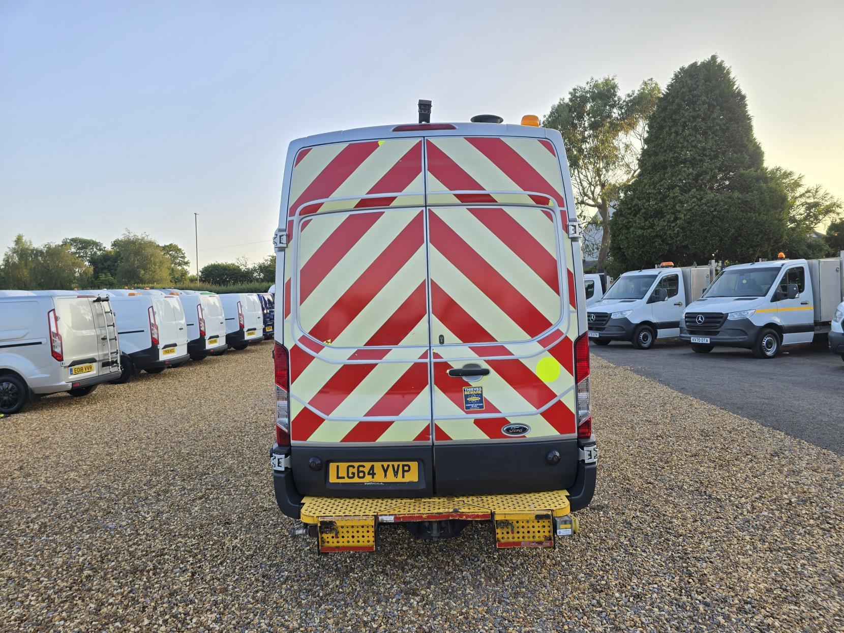 Ford Transit 2.2 TDCi 350 Panel Van 5dr Diesel Manual RWD L2 H3 Euro 5 (155 ps)