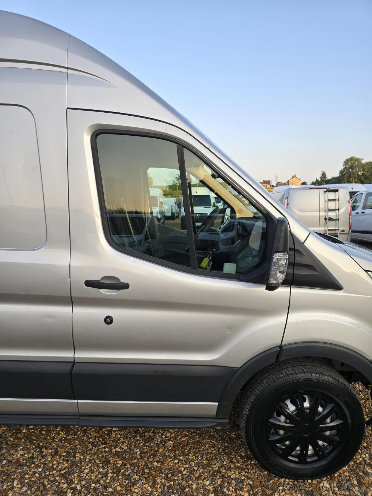 Ford Transit 2.2 TDCi 350 Panel Van 5dr Diesel Manual RWD L2 H3 Euro 5 (155 ps)