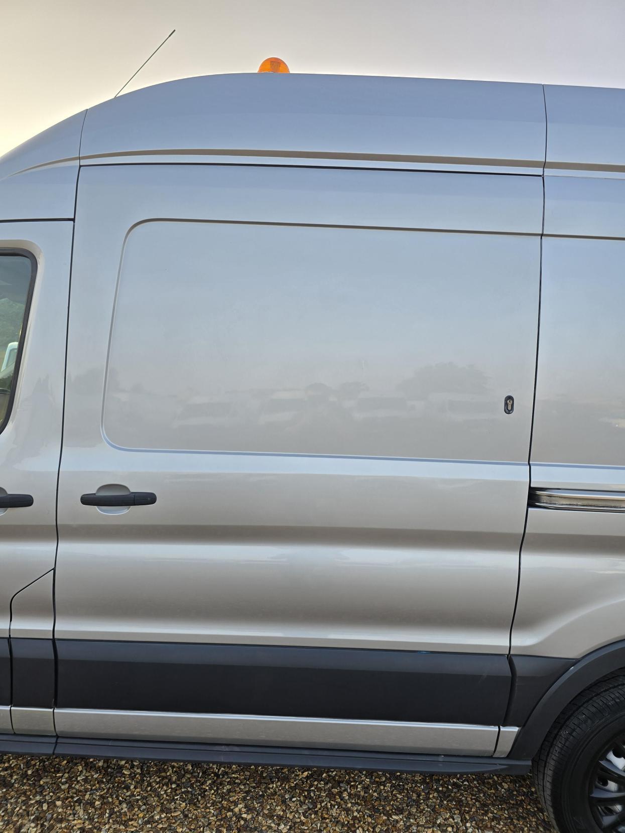 Ford Transit 2.2 TDCi 350 Panel Van 5dr Diesel Manual RWD L2 H3 Euro 5 (155 ps)