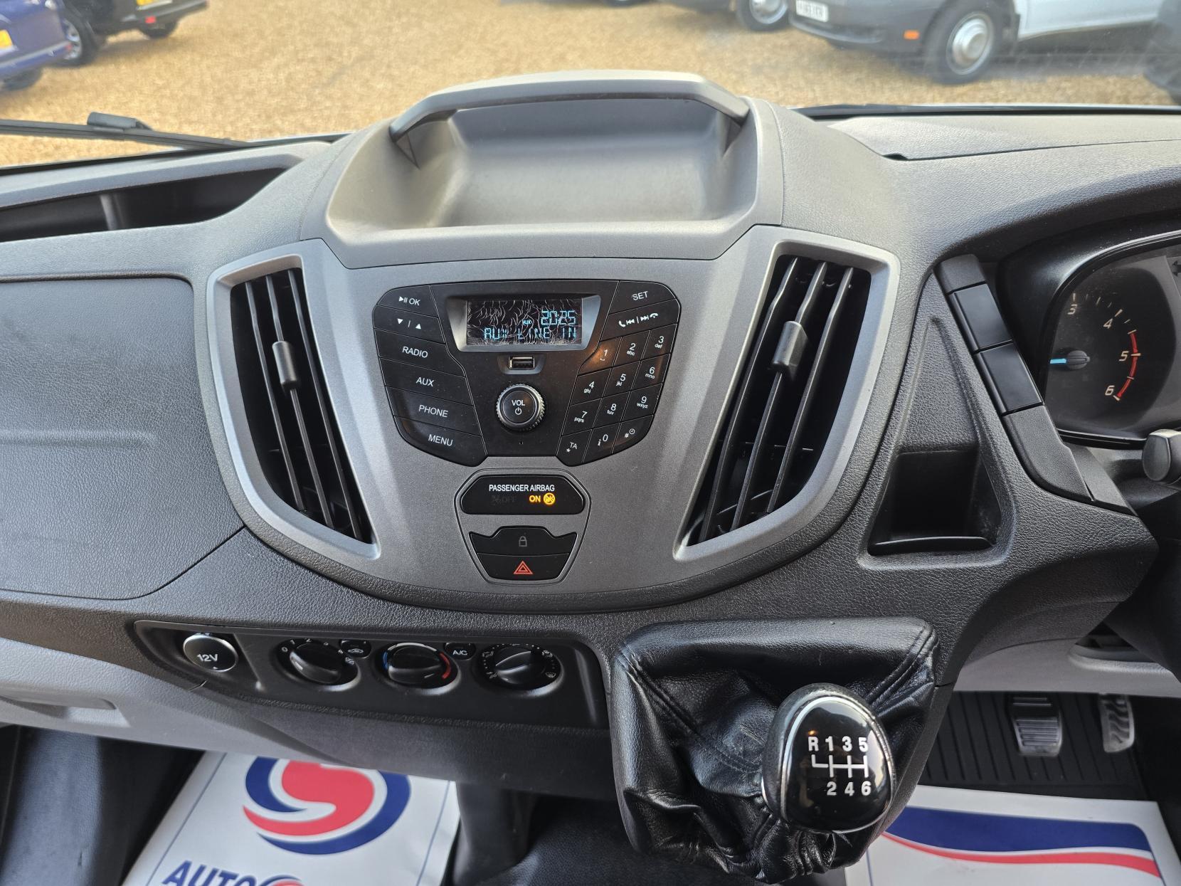 Ford Transit 2.2 TDCi 350 Panel Van 5dr Diesel Manual RWD L2 H3 Euro 5 (155 ps)