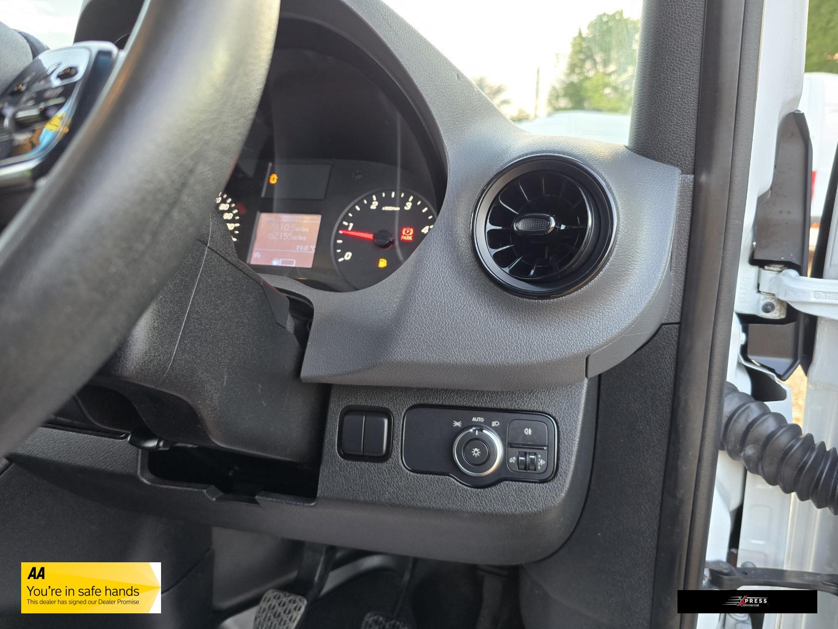 Mercedes-Benz Sprinter Sprinter 2.1 311 CDI Panel Van 5dr Diesel Manual RWD L3 H2 Euro 6 (114 ps)