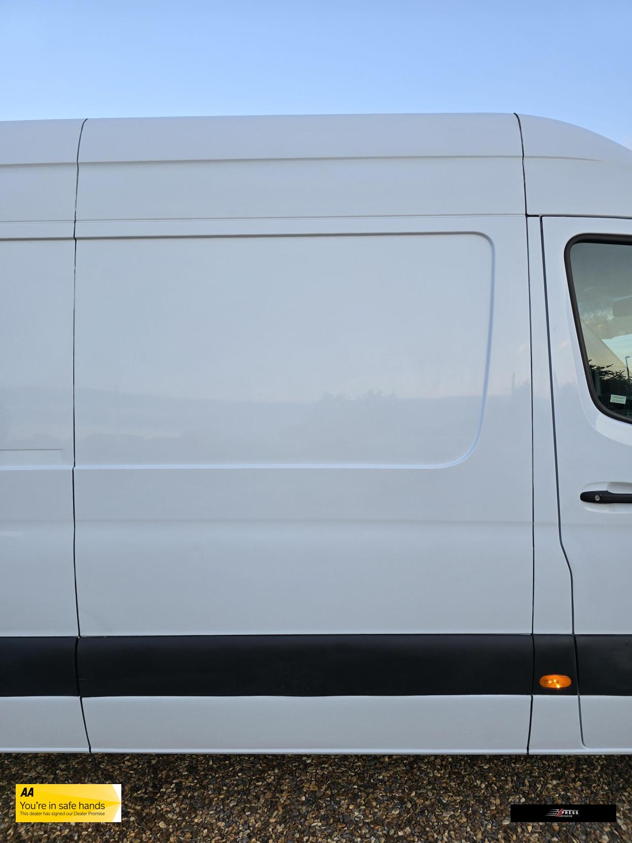Mercedes-Benz Sprinter Sprinter 2.1 311 CDI Panel Van 5dr Diesel Manual RWD L3 H2 Euro 6 (114 ps)