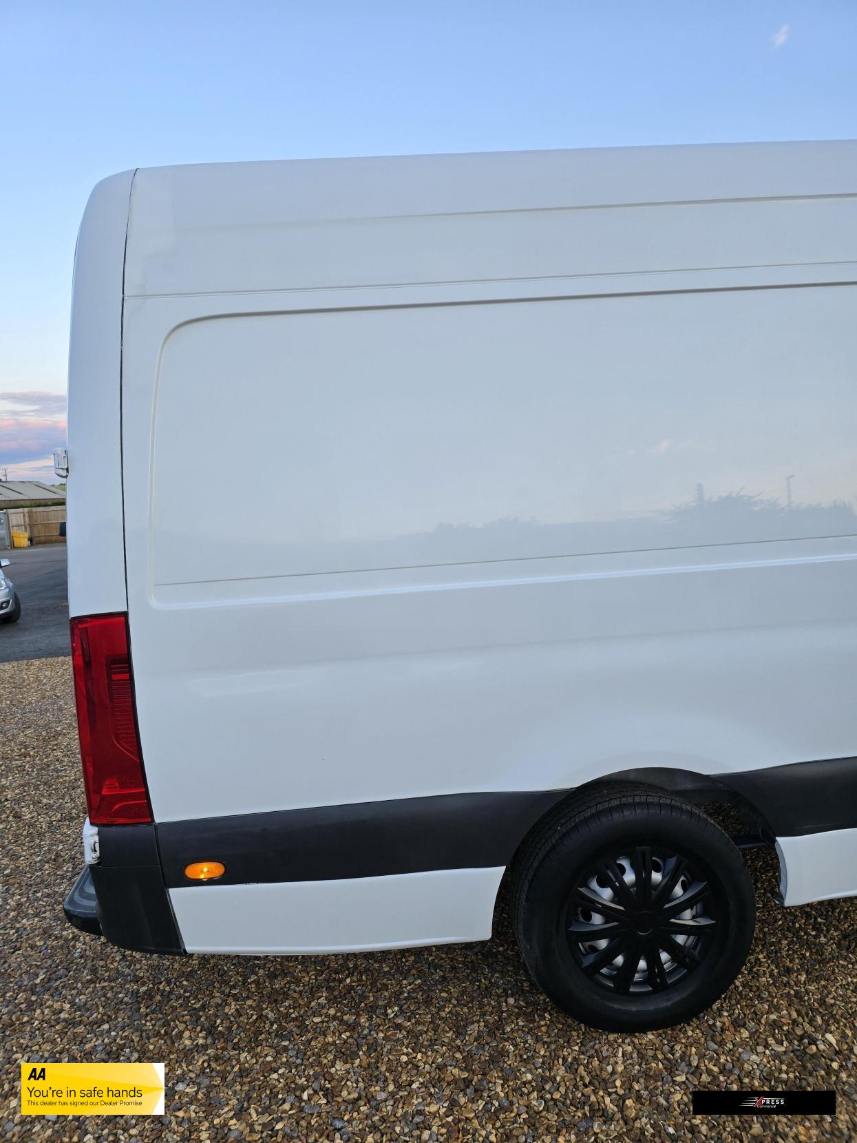 Mercedes-Benz Sprinter Sprinter 2.1 311 CDI Panel Van 5dr Diesel Manual RWD L3 H2 Euro 6 (114 ps)