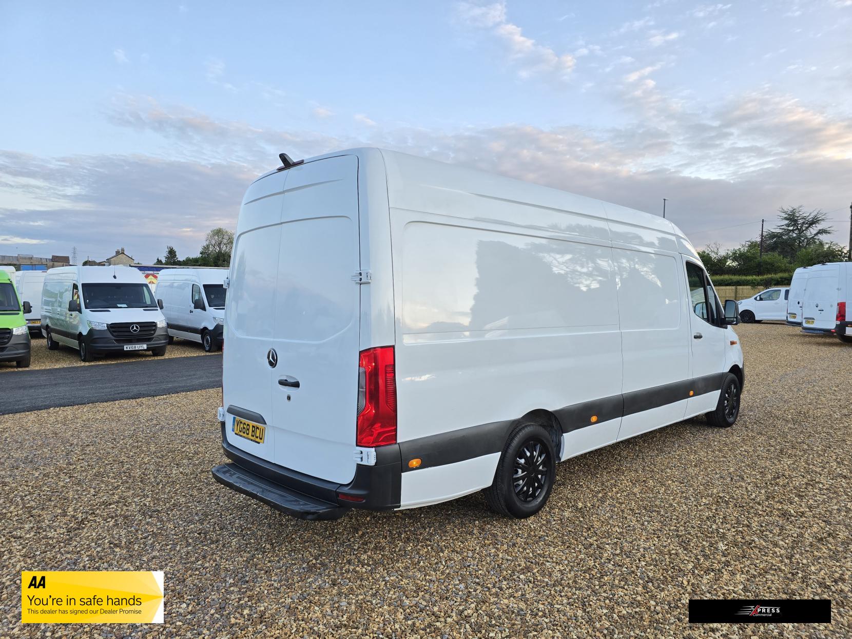 Mercedes-Benz Sprinter Sprinter 2.1 311 CDI Panel Van 5dr Diesel Manual RWD L3 H2 Euro 6 (114 ps)
