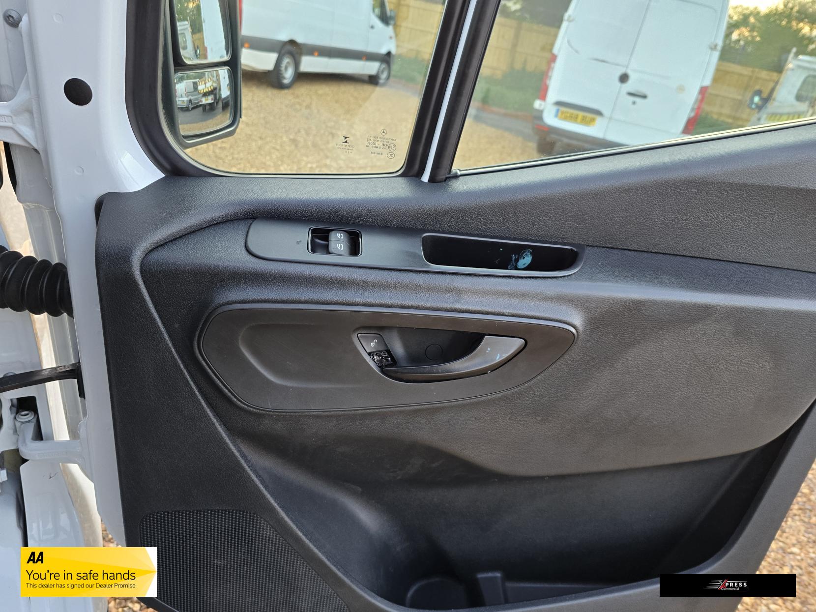 Mercedes-Benz Sprinter Sprinter 2.1 311 CDI Panel Van 5dr Diesel Manual RWD L3 H2 Euro 6 (114 ps)