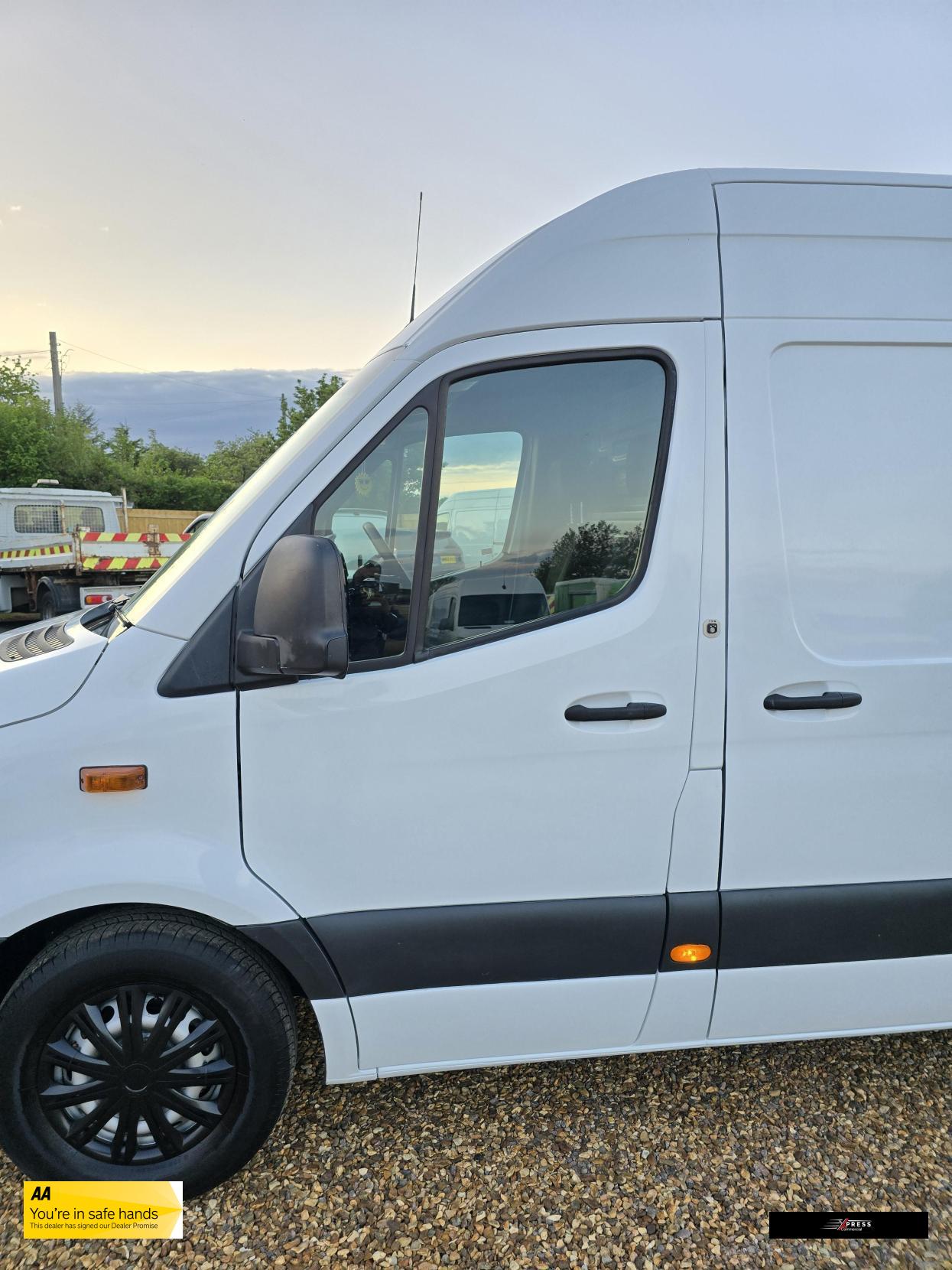 Mercedes-Benz Sprinter Sprinter 2.1 311 CDI Panel Van 5dr Diesel Manual RWD L3 H2 Euro 6 (114 ps)