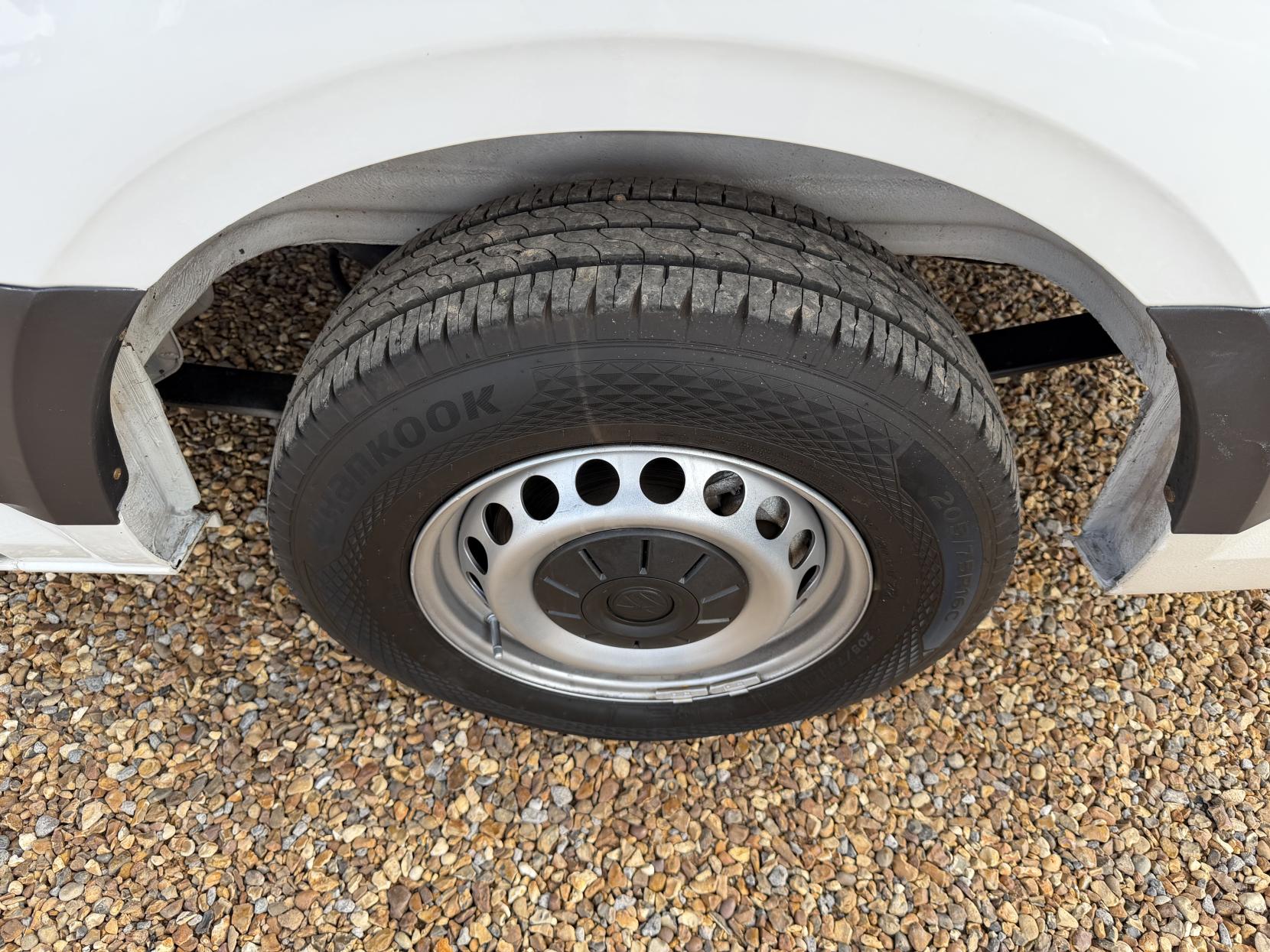 2018 Volkswagen Crafter 2.0 TDI CR35 BlueMotion Tech Startline Panel Van 5dr Diesel Manual FWD MWB High Roof Euro 6 (s/s) (140 ps) - Thumbnail 47