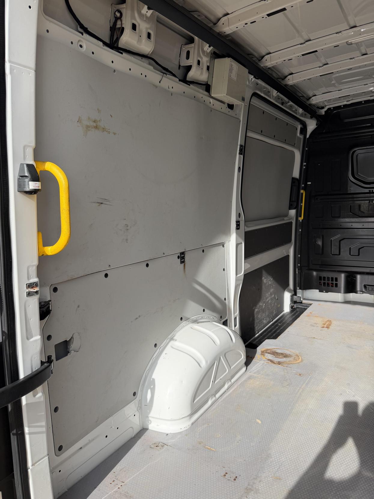 2018 Volkswagen Crafter 2.0 TDI CR35 BlueMotion Tech Startline Panel Van 5dr Diesel Manual FWD MWB High Roof Euro 6 (s/s) (140 ps) - Thumbnail 40
