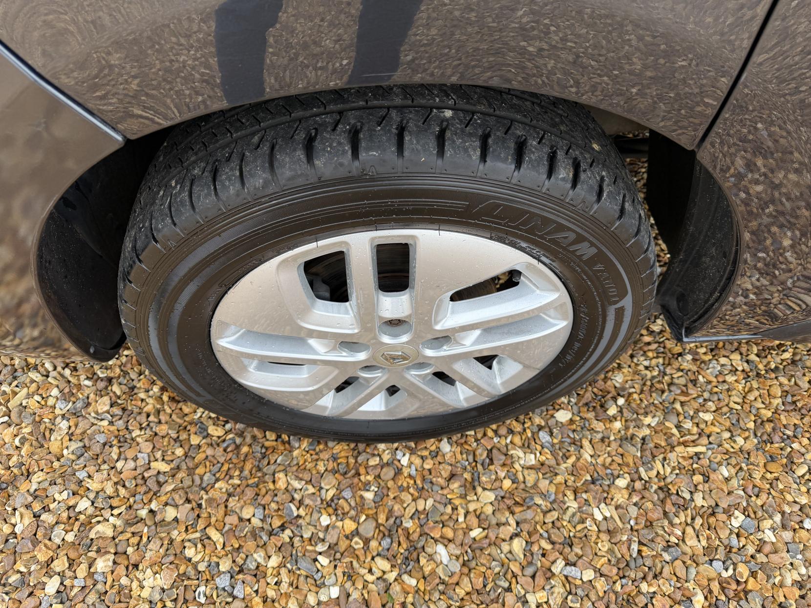 Renault Trafic 2.0 dCi ENERGY 30 Sport Nav Crew Van Double Cab 6dr Diesel Manual LWB Euro 6 (s/s) (145 ps)