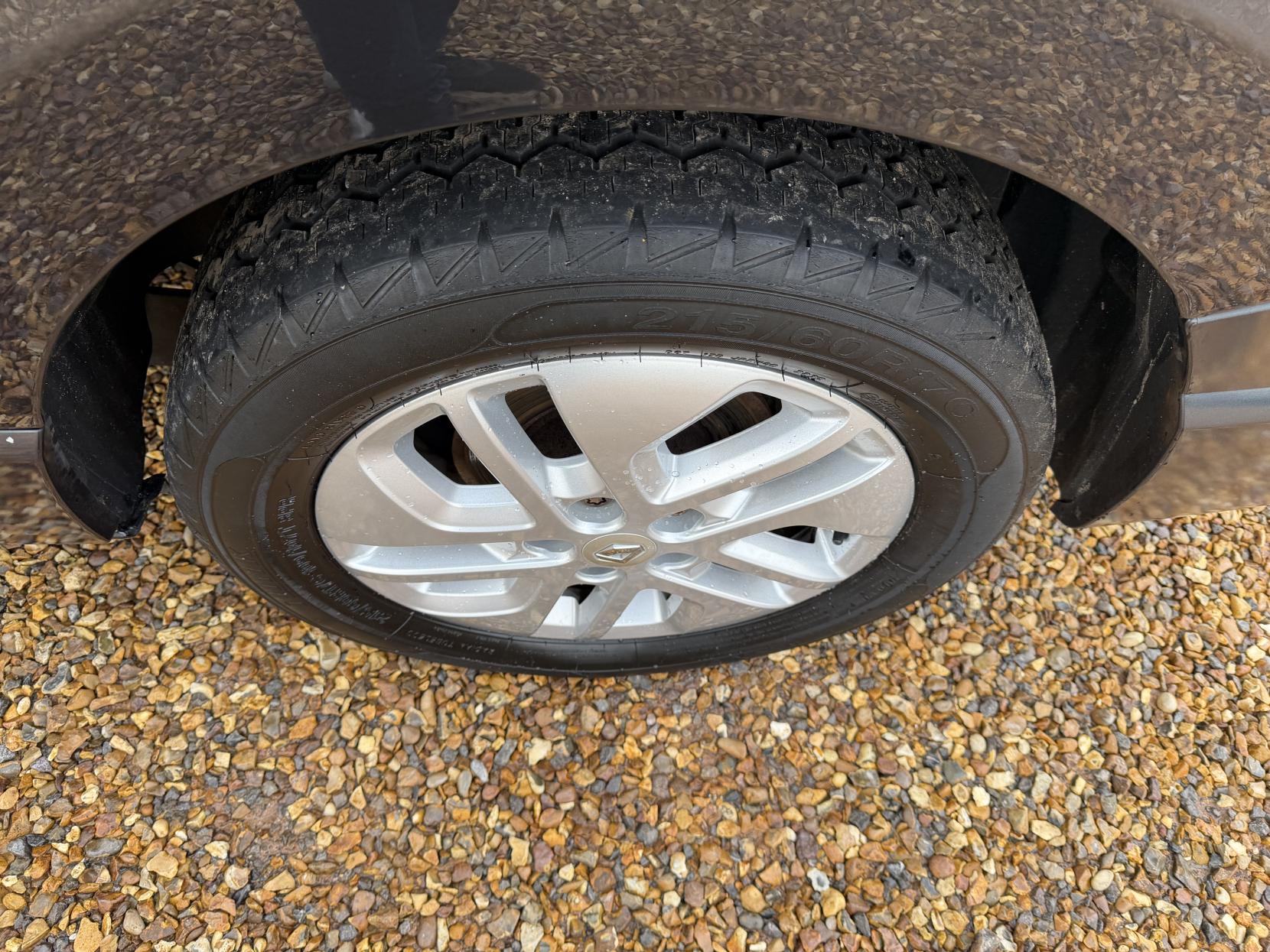 Renault Trafic 2.0 dCi ENERGY 30 Sport Nav Crew Van Double Cab 6dr Diesel Manual LWB Euro 6 (s/s) (145 ps)