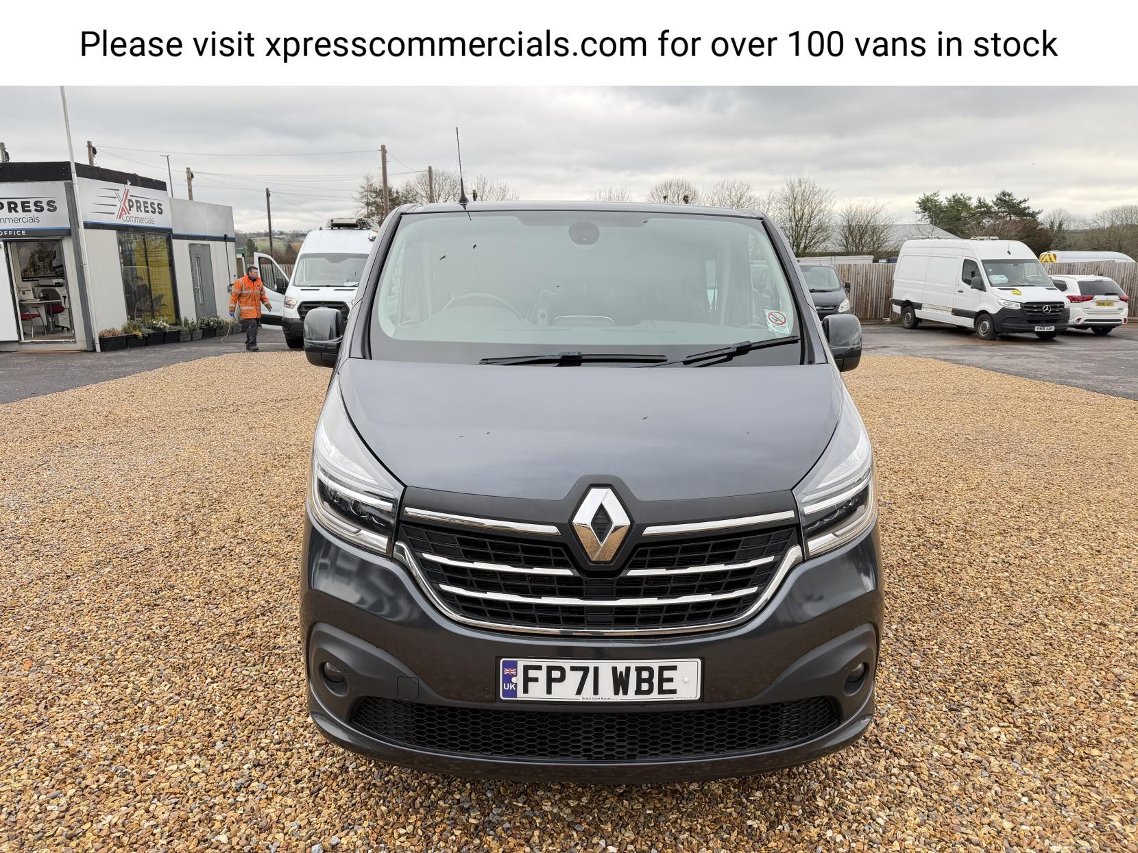 Renault Trafic 2.0 dCi ENERGY 30 Sport Nav Crew Van Double Cab 6dr Diesel Manual LWB Euro 6 (s/s) (145 ps)