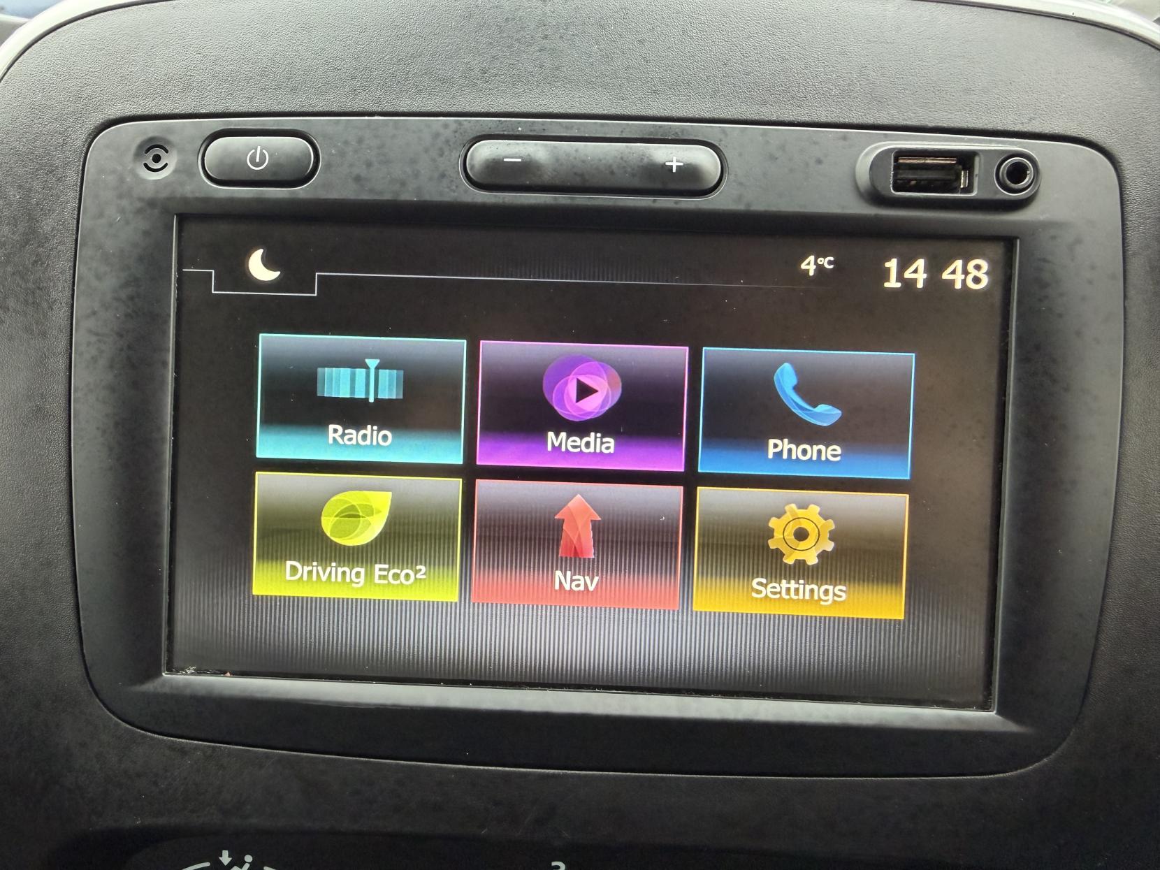 Renault Trafic 2.0 dCi ENERGY 30 Sport Nav Crew Van Double Cab 6dr Diesel Manual LWB Euro 6 (s/s) (145 ps)