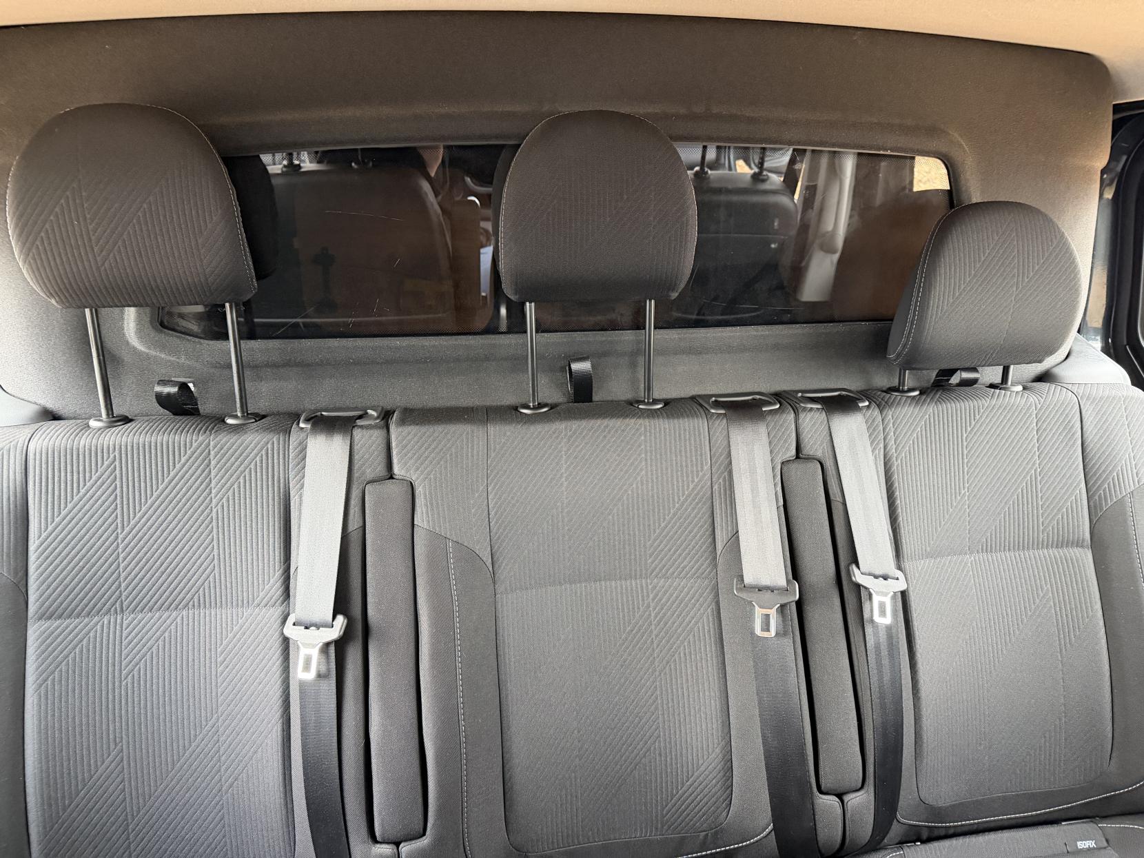 Renault Trafic 2.0 dCi ENERGY 30 Sport Nav Crew Van Double Cab 6dr Diesel Manual LWB Euro 6 (s/s) (145 ps)