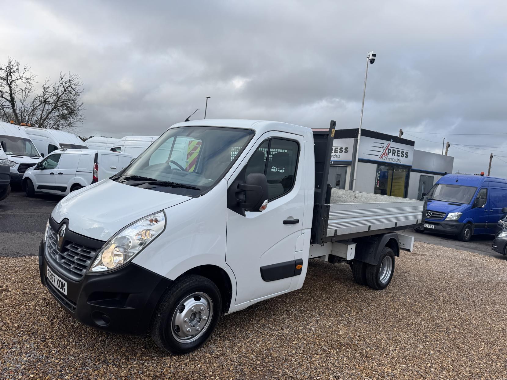 Renault Master 2.3 dCi 35 Business Tipper 2dr Diesel Manual RWD MWB Euro 5 (TRW) (125 ps)