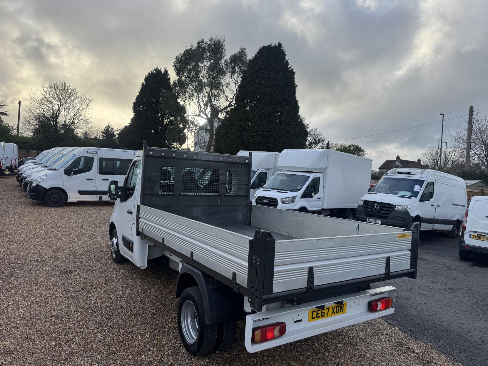 Renault Master 2.3 dCi 35 Business Tipper 2dr Diesel Manual RWD MWB Euro 5 (TRW) (125 ps)