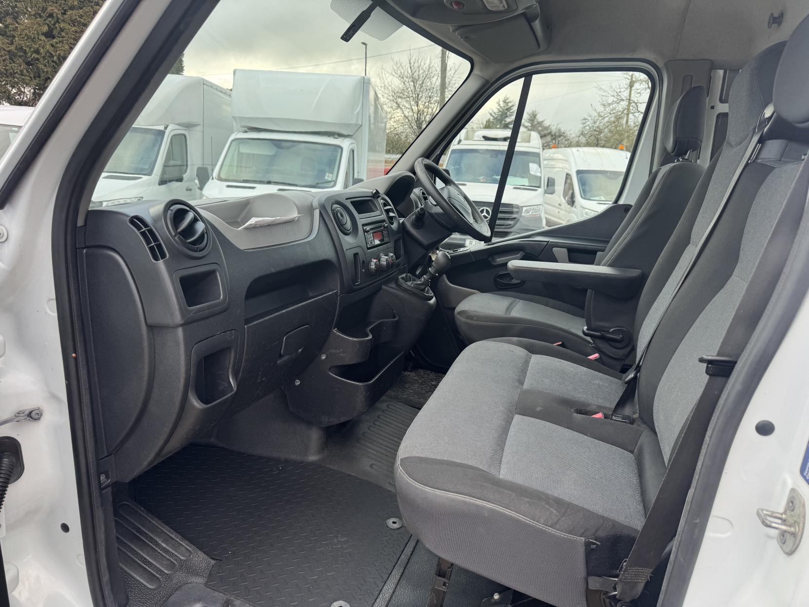 Renault Master 2.3 dCi 35 Business Tipper 2dr Diesel Manual RWD MWB Euro 5 (TRW) (125 ps)