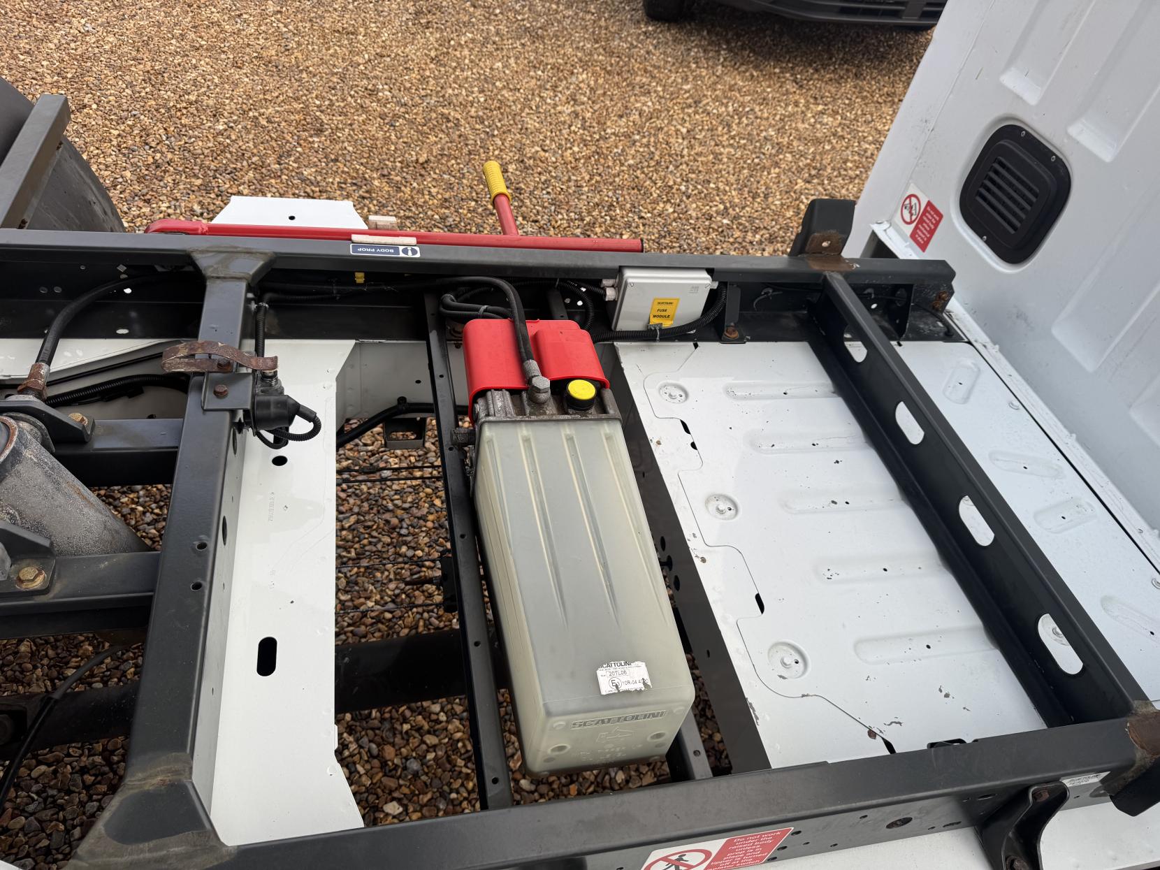 Renault Master 2.3 dCi 35 Business Tipper 2dr Diesel Manual RWD MWB Euro 5 (TRW) (125 ps)