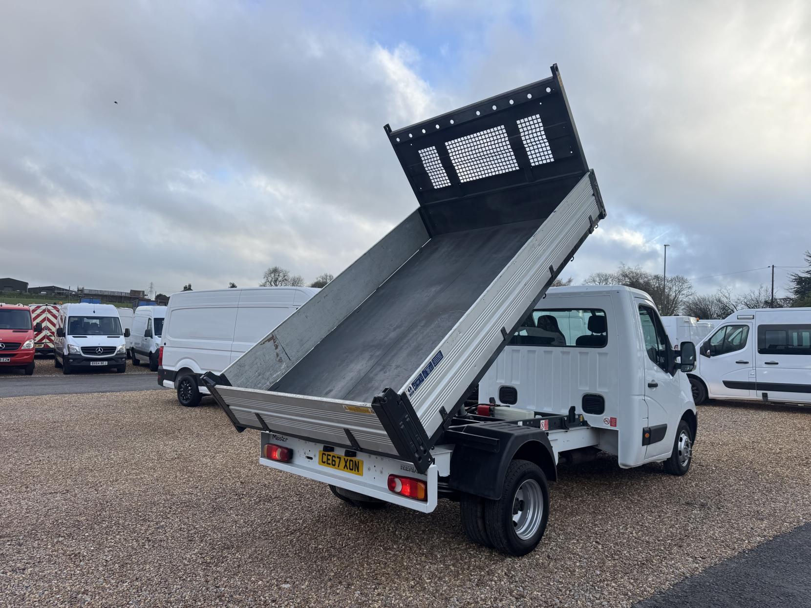 Renault Master 2.3 dCi 35 Business Tipper 2dr Diesel Manual RWD MWB Euro 5 (TRW) (125 ps)