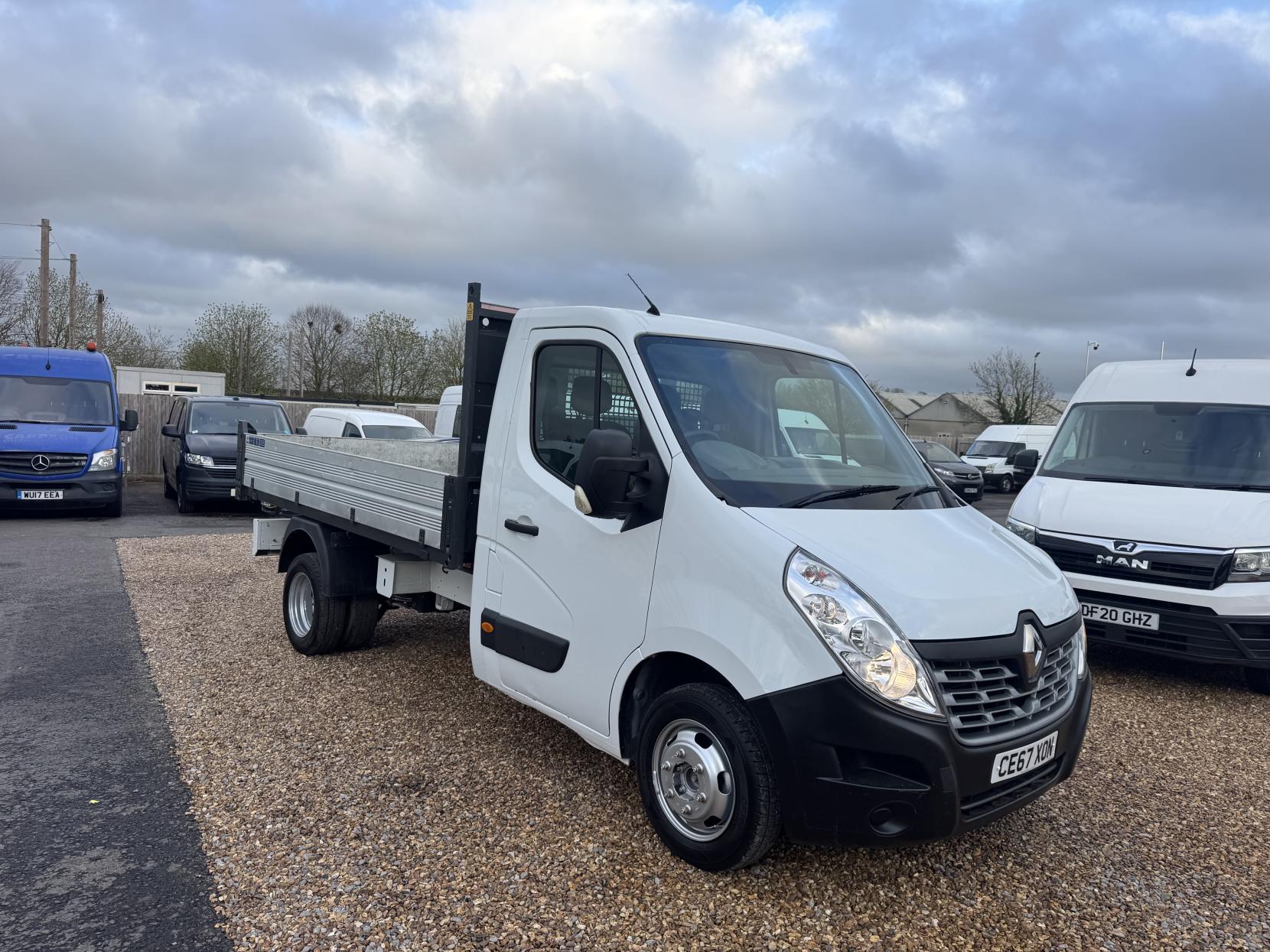 Renault Master 2.3 dCi 35 Business Tipper 2dr Diesel Manual RWD MWB Euro 5 (TRW) (125 ps)