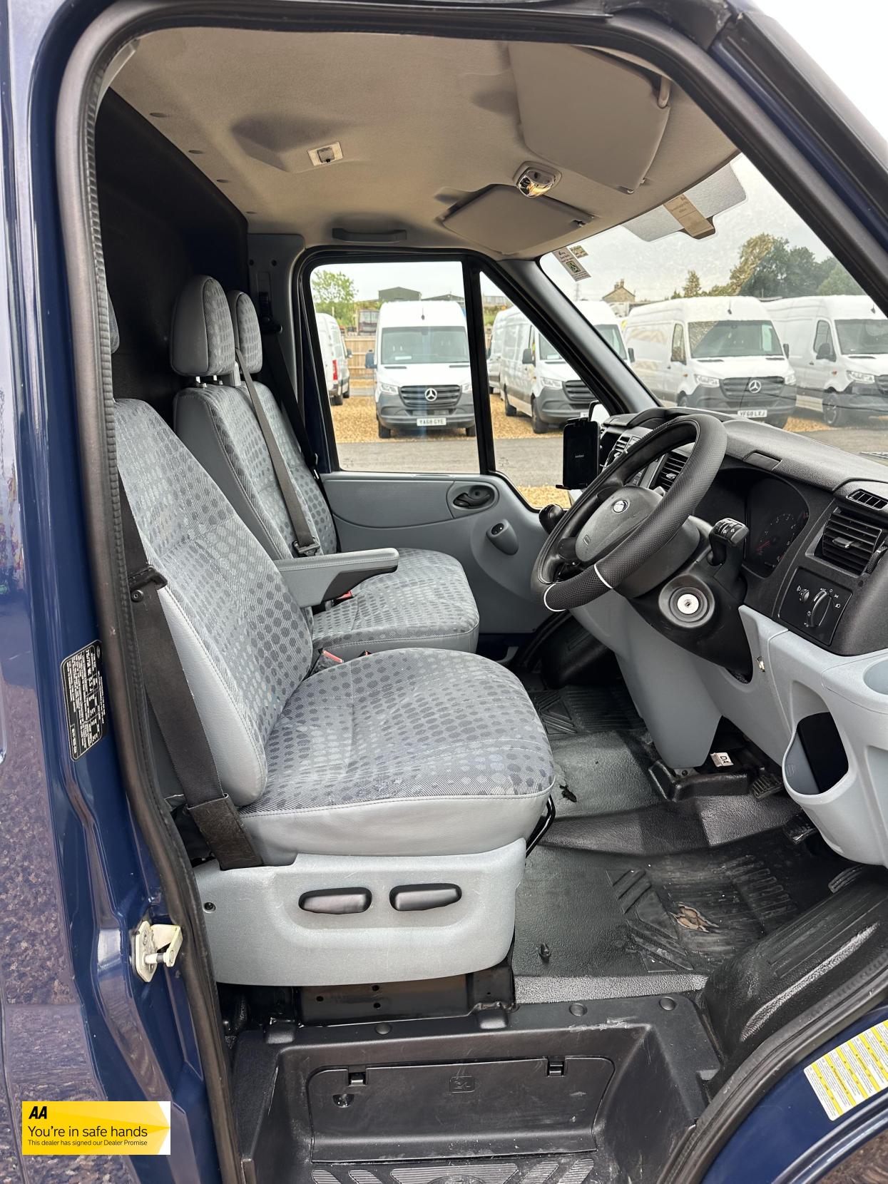 Ford Transit 2.2 TDCi 350 Panel Van 3dr Diesel Manual FWD L2 H3 (209 g/km, 123 bhp)