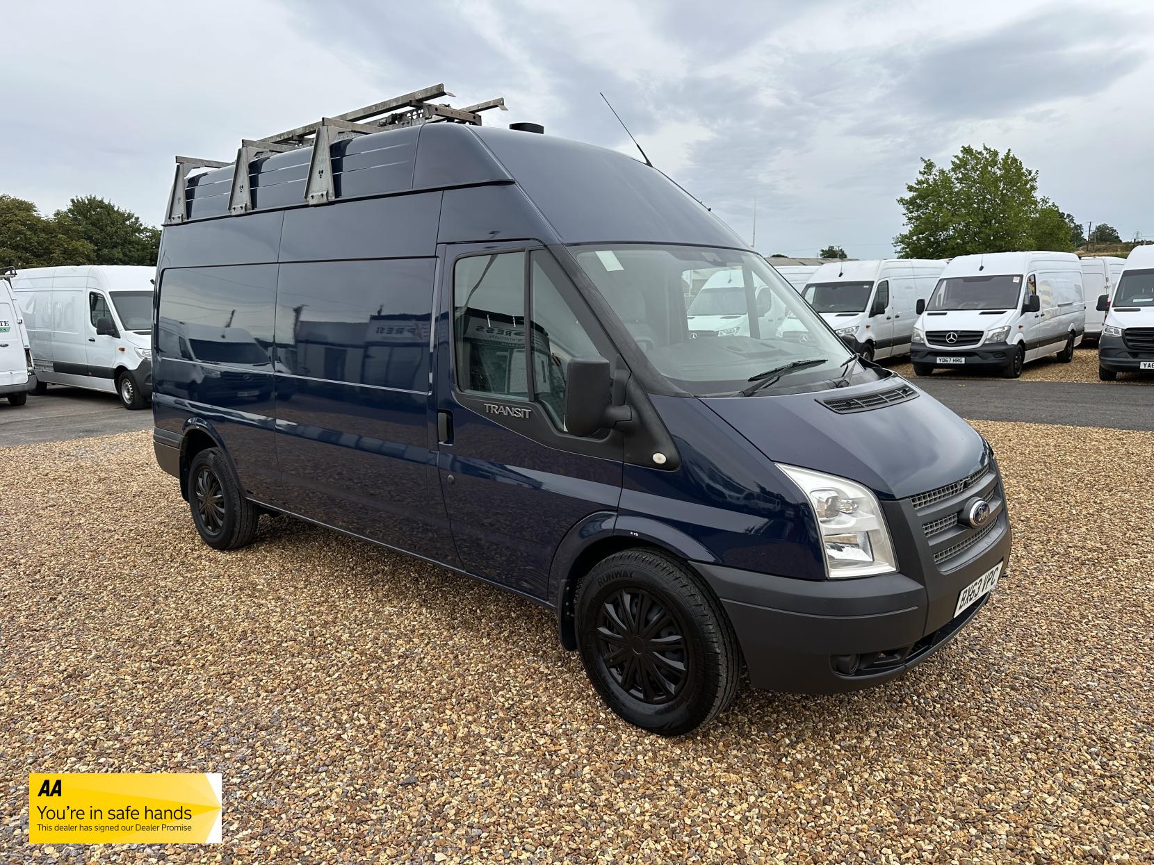 Ford Transit 2.2 TDCi 350 Panel Van 3dr Diesel Manual FWD L2 H3 (209 g/km, 123 bhp)