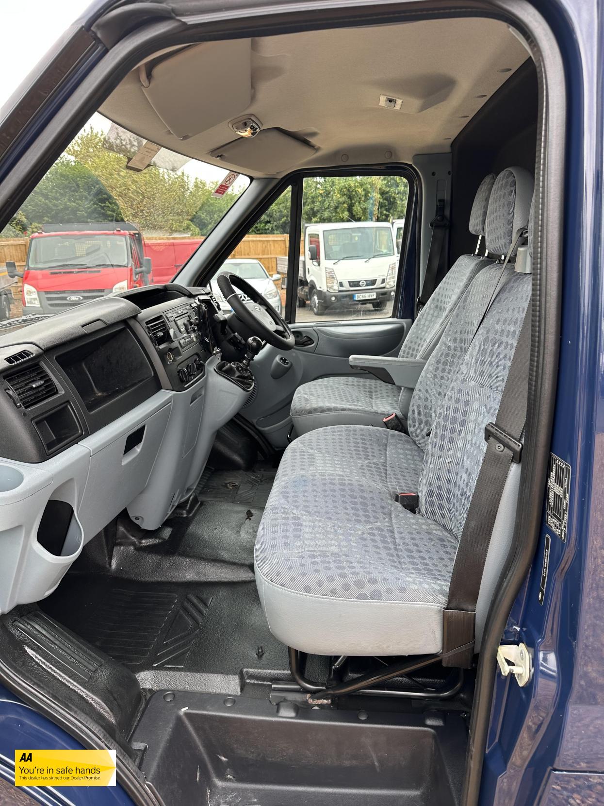 Ford Transit 2.2 TDCi 350 Panel Van 3dr Diesel Manual FWD L2 H3 (209 g/km, 123 bhp)