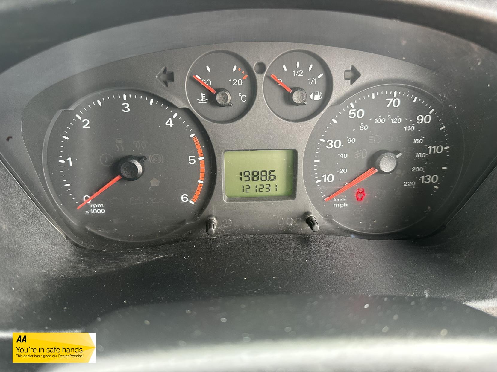 Ford Transit 2.2 TDCi 350 Panel Van 3dr Diesel Manual FWD L2 H3 (209 g/km, 123 bhp)
