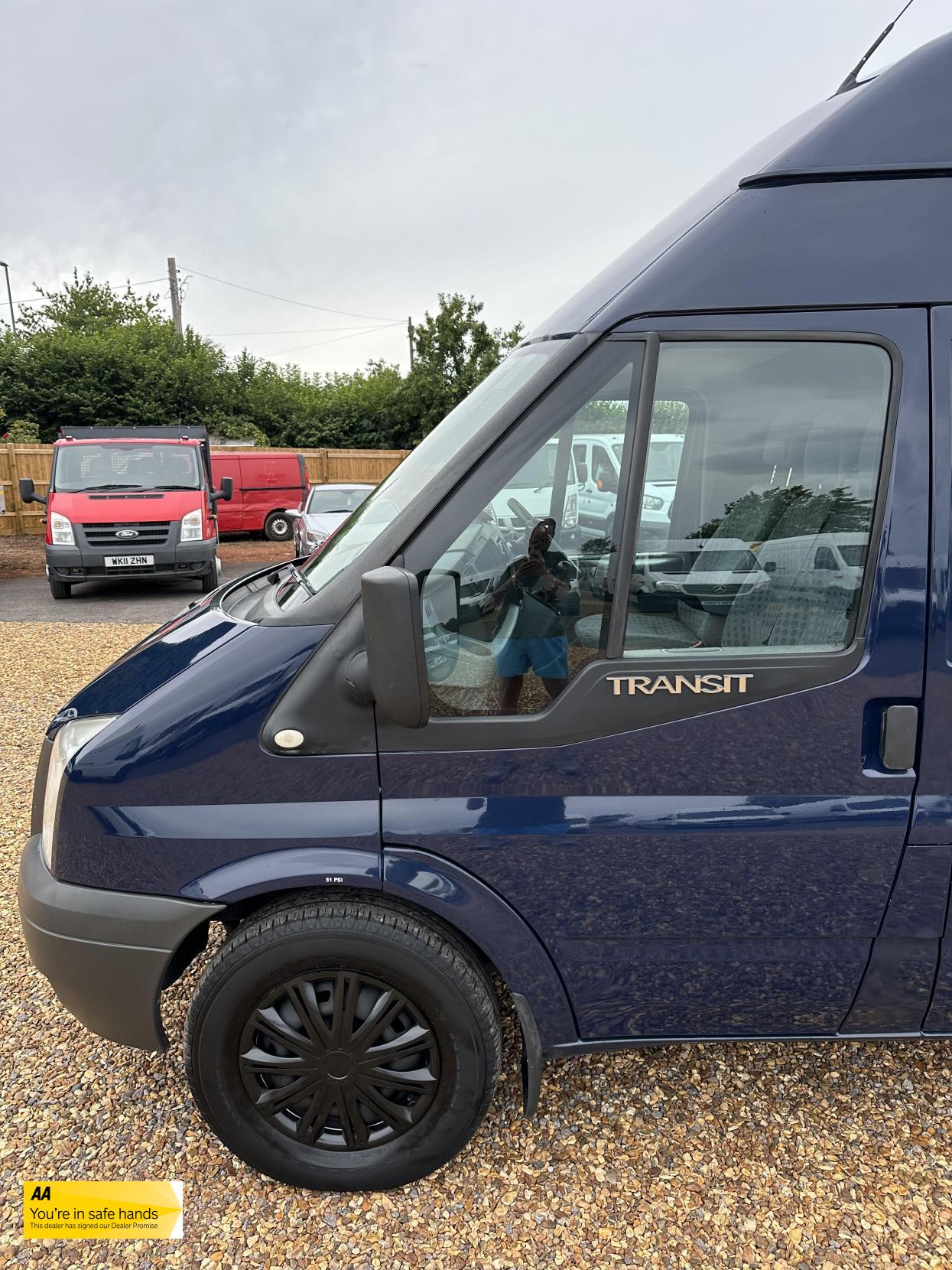 Ford Transit 2.2 TDCi 350 Panel Van 3dr Diesel Manual FWD L2 H3 (209 g/km, 123 bhp)