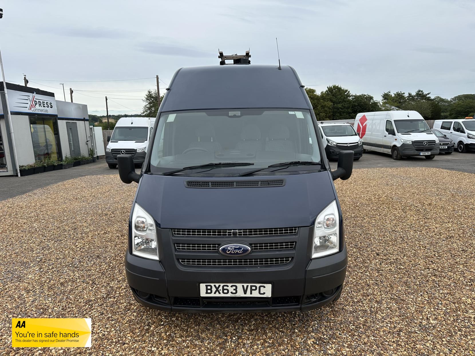 Ford Transit 2.2 TDCi 350 Panel Van 3dr Diesel Manual FWD L2 H3 (209 g/km, 123 bhp)