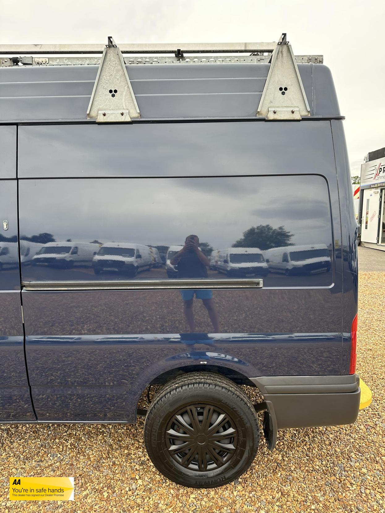 Ford Transit 2.2 TDCi 350 Panel Van 3dr Diesel Manual FWD L2 H3 (209 g/km, 123 bhp)
