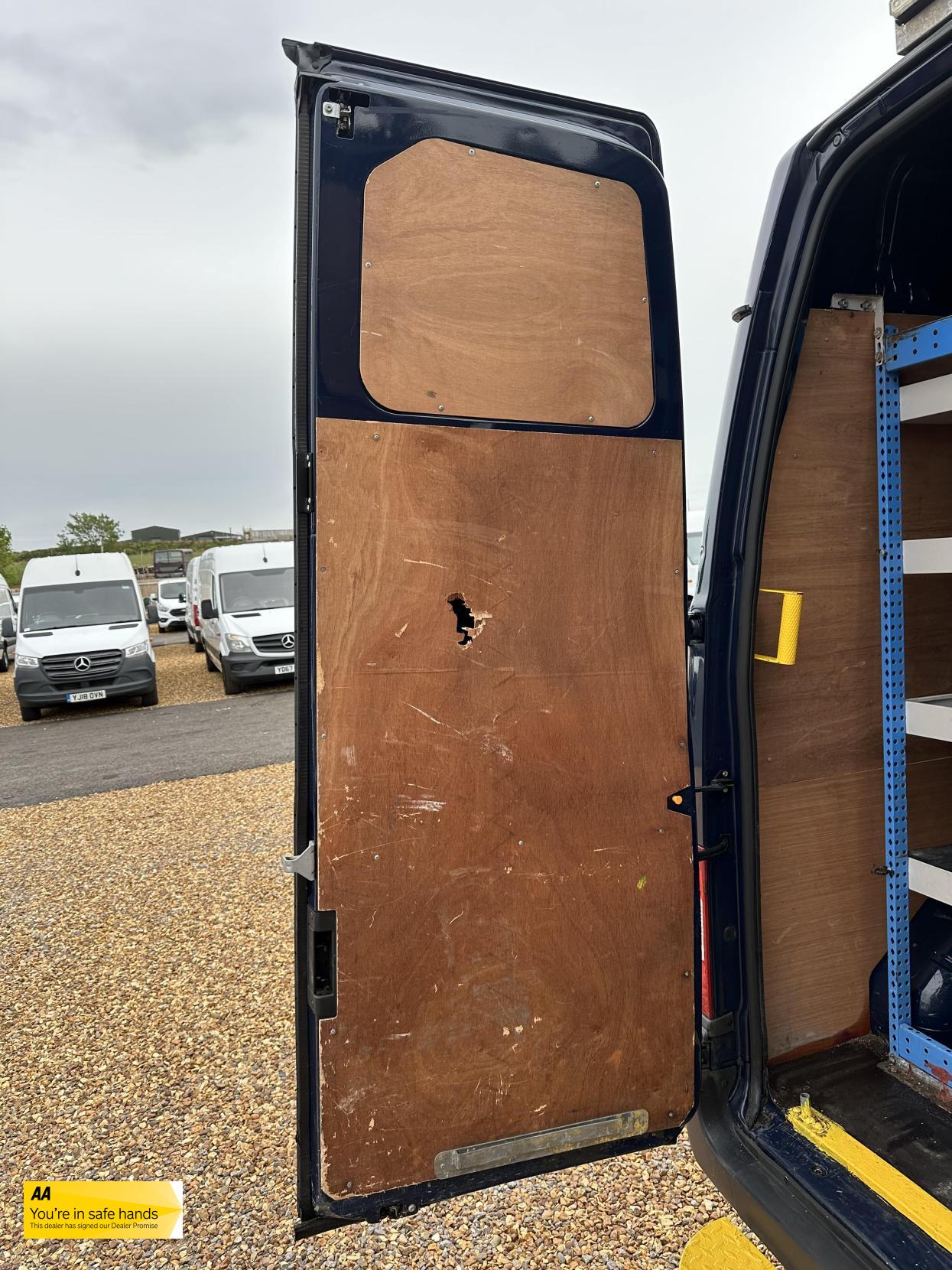 Ford Transit 2.2 TDCi 350 Panel Van 3dr Diesel Manual FWD L2 H3 (209 g/km, 123 bhp)