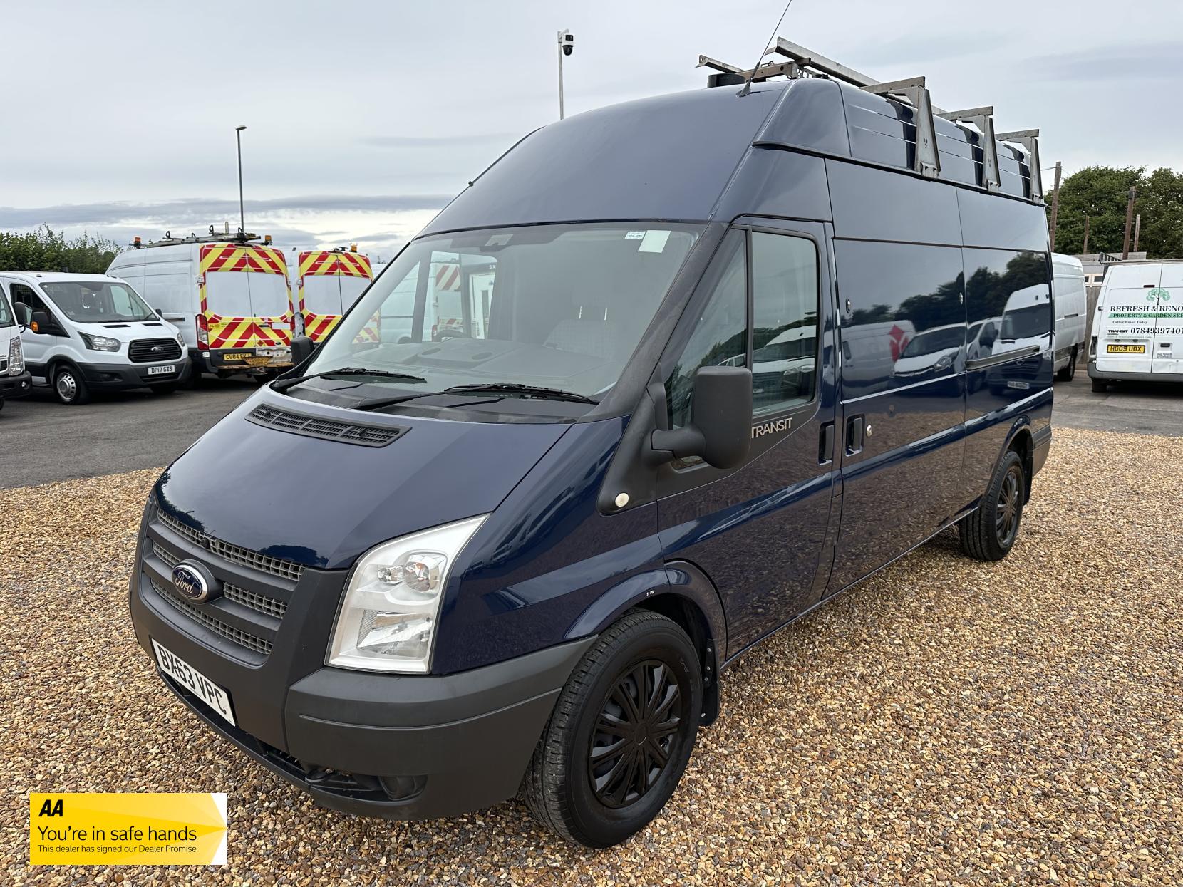 Ford Transit 2.2 TDCi 350 Panel Van 3dr Diesel Manual FWD L2 H3 (209 g/km, 123 bhp)