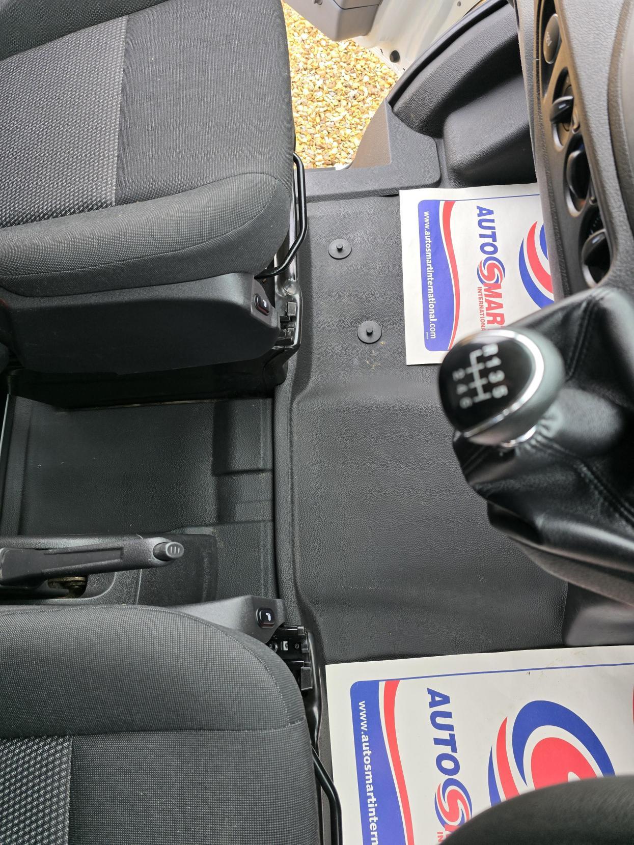 Ford Transit 2.0 350 EcoBlue Panel Van 5dr Diesel Manual FWD L2 H3 Euro 6 (130 ps)
