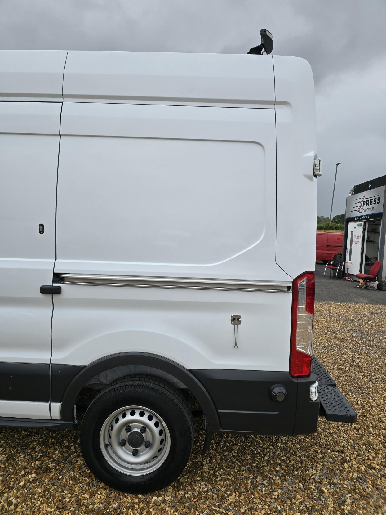 Ford Transit 2.0 350 EcoBlue Panel Van 5dr Diesel Manual FWD L2 H3 Euro 6 (130 ps)