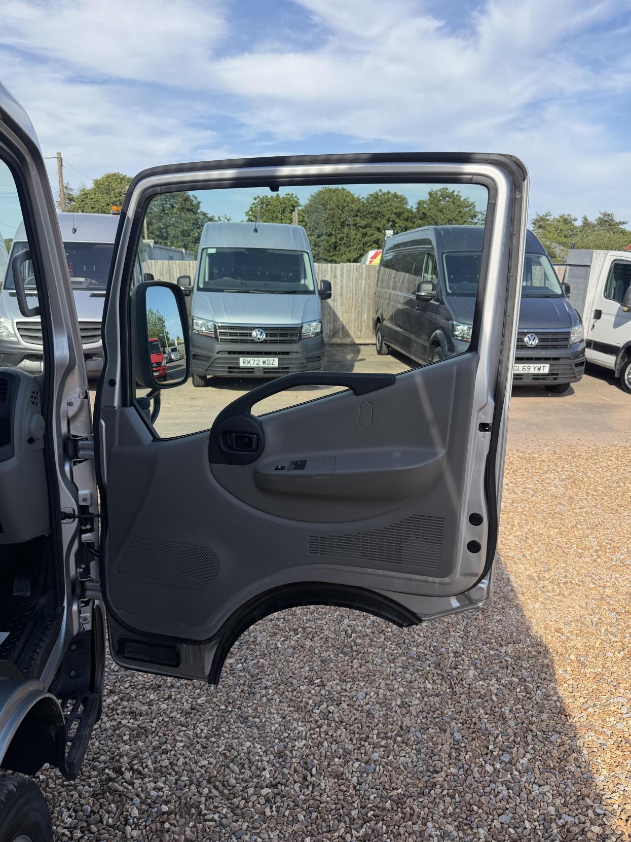 2014 Nissan NT400 Cabstar 2.5 dCi 35.14 Tipper 2dr Diesel Manual L1 H1 (238 g/km, 136 bhp) - Thumbnail 18
