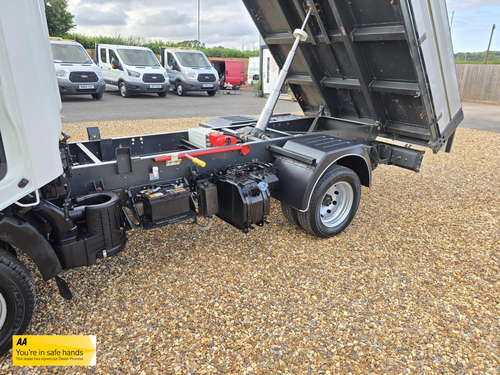 Nissan NT400 Cabstar 3.0 dCi 35.13 Tipper 2dr Diesel Manual L1 Euro 6 (130 ps)