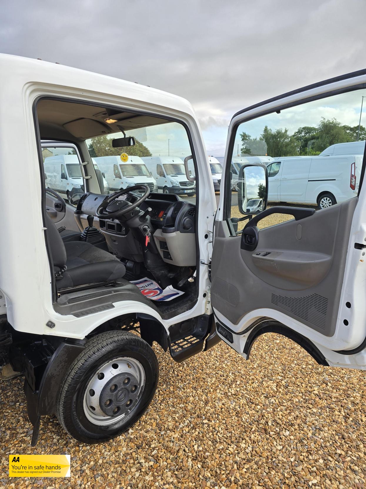 Nissan NT400 Cabstar 3.0 dCi 35.13 Tipper 2dr Diesel Manual L1 Euro 6 (130 ps)