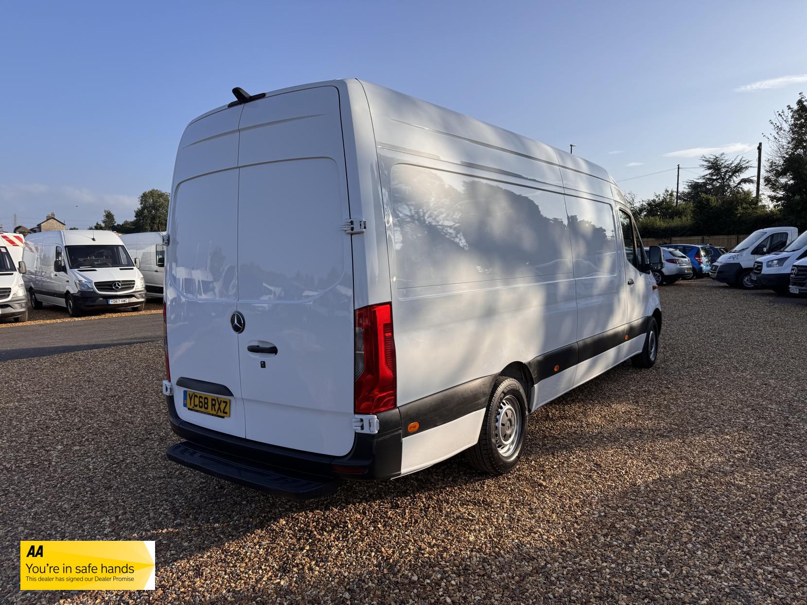 Mercedes-Benz Sprinter 2.1 311 CDI Panel Van 5dr Diesel Manual RWD L3 H2 Euro 6 (114 ps)