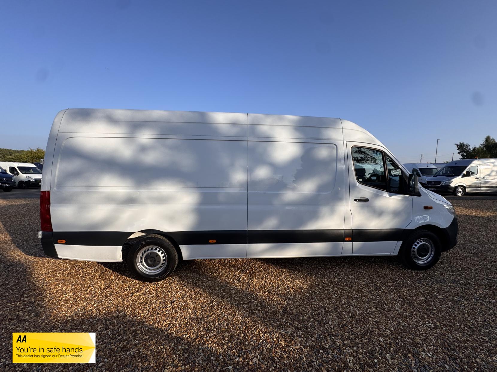 Mercedes-Benz Sprinter 2.1 311 CDI Panel Van 5dr Diesel Manual RWD L3 H2 Euro 6 (114 ps)