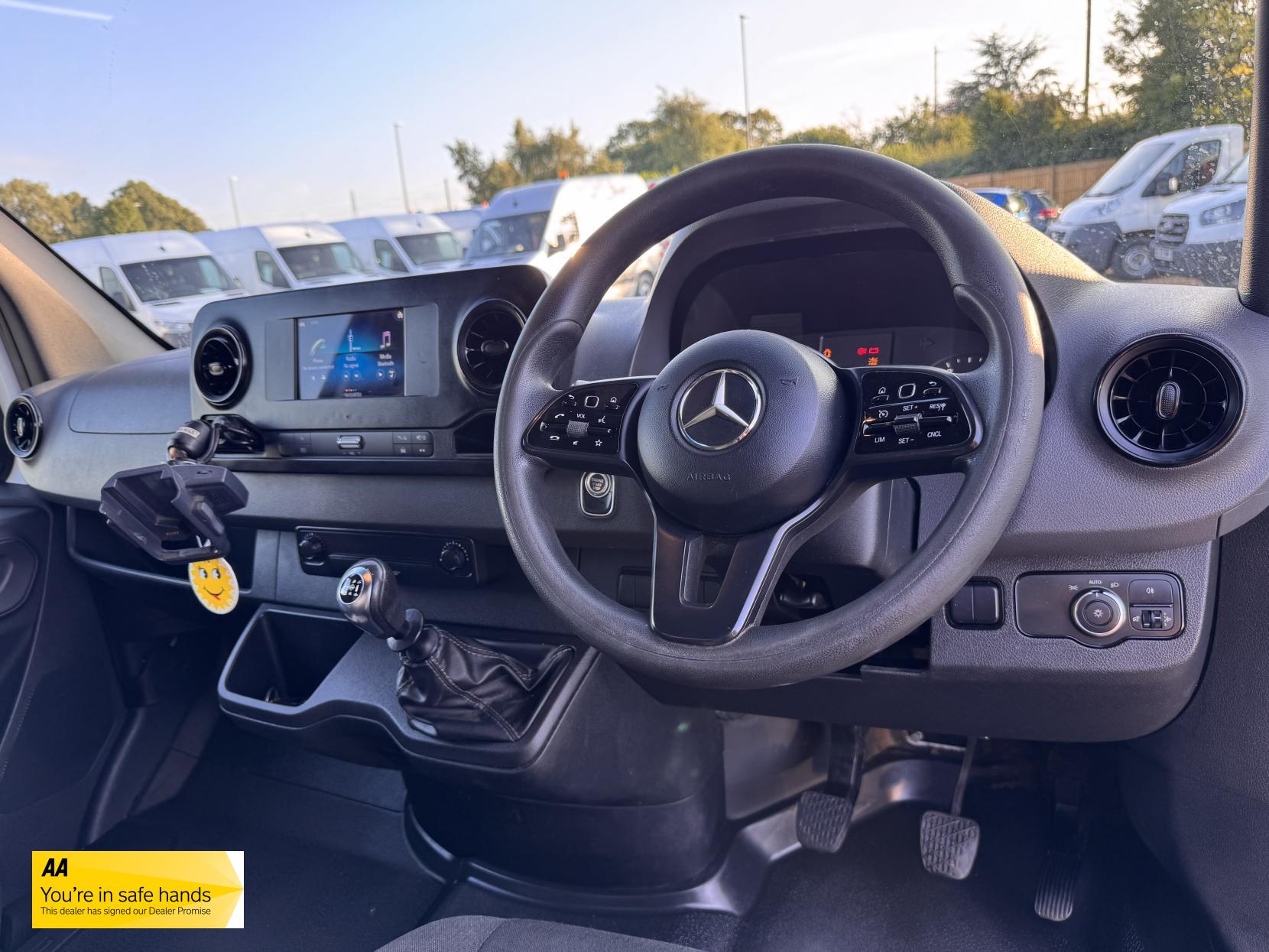 Mercedes-Benz Sprinter 2.1 311 CDI Panel Van 5dr Diesel Manual RWD L3 H2 Euro 6 (114 ps)