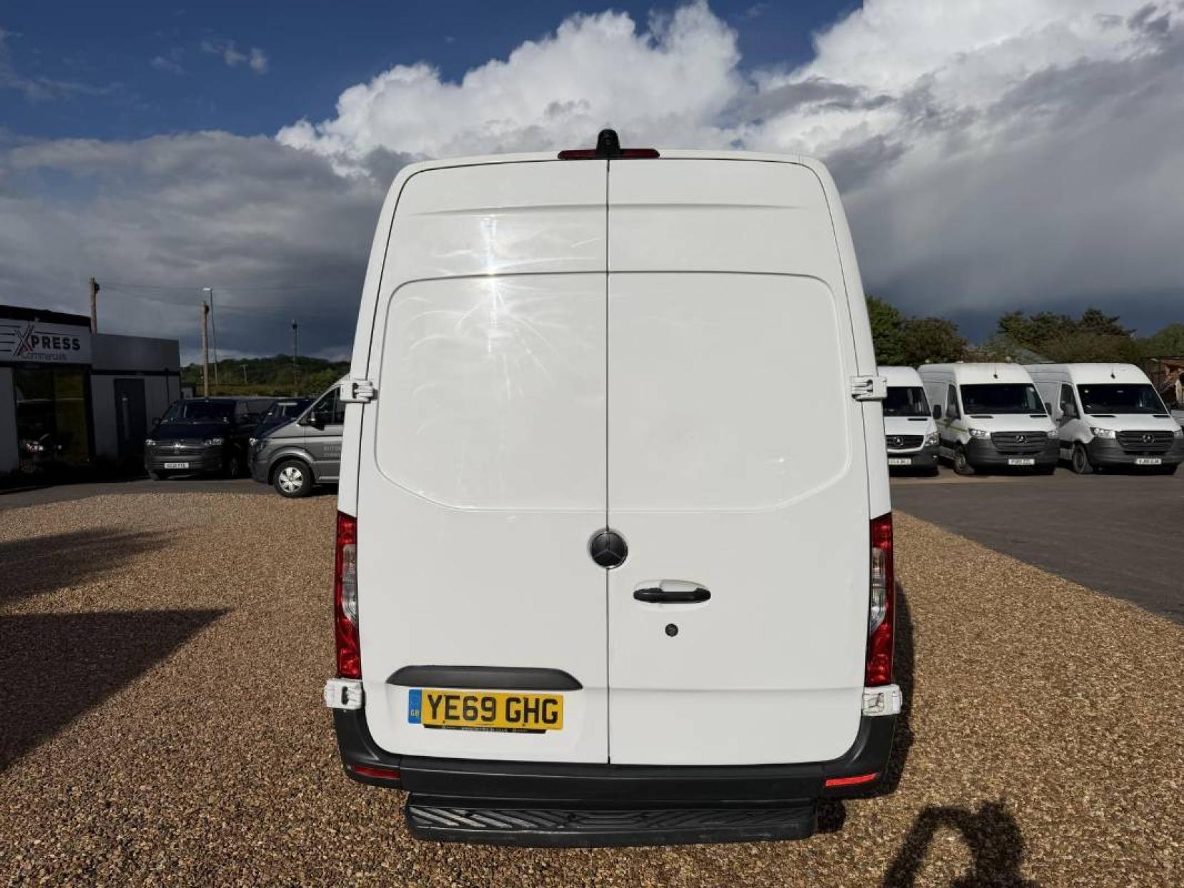 2019 Mercedes-Benz Sprinter 2.1 311 CDI Panel Van 5dr Diesel Manual RWD L3 H2 Euro 6 (114 ps) - Thumbnail 11