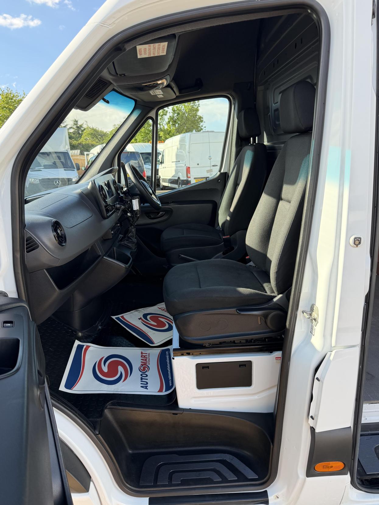 2019 Mercedes-Benz Sprinter 2.1 311 CDI Panel Van 5dr Diesel Manual RWD L3 H2 Euro 6 (114 ps) - Thumbnail 21